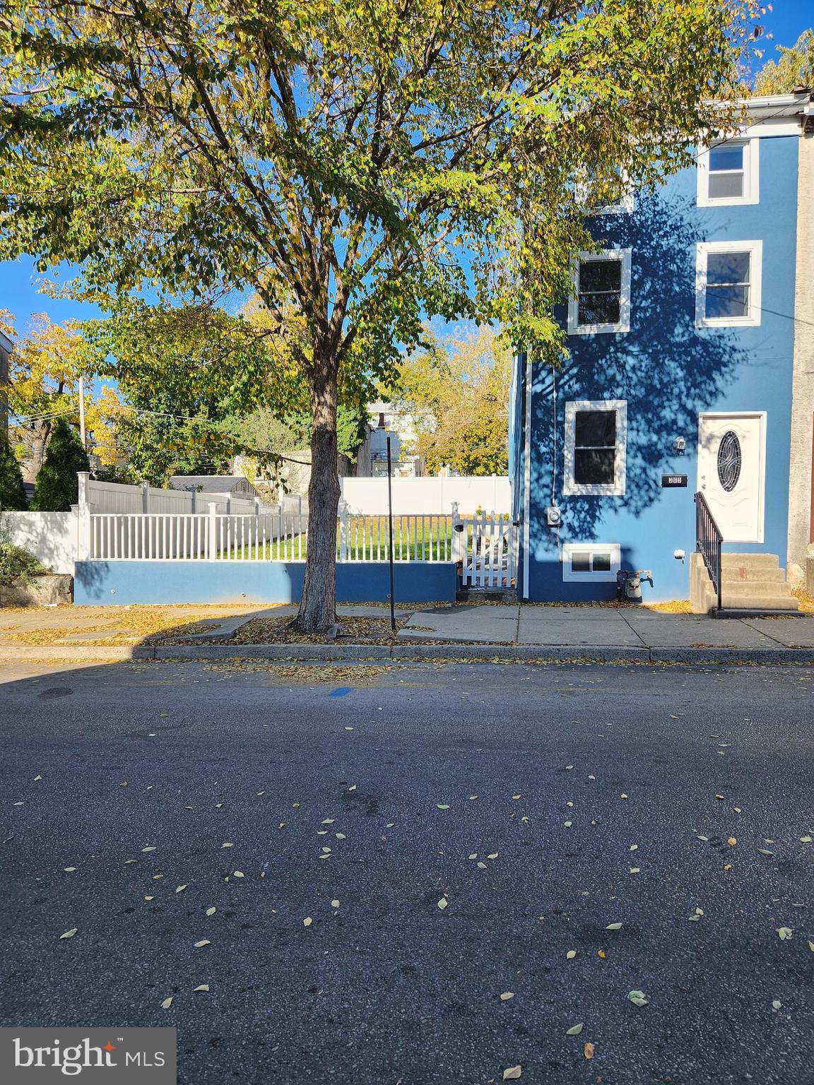 NORRISTOWN - Residential