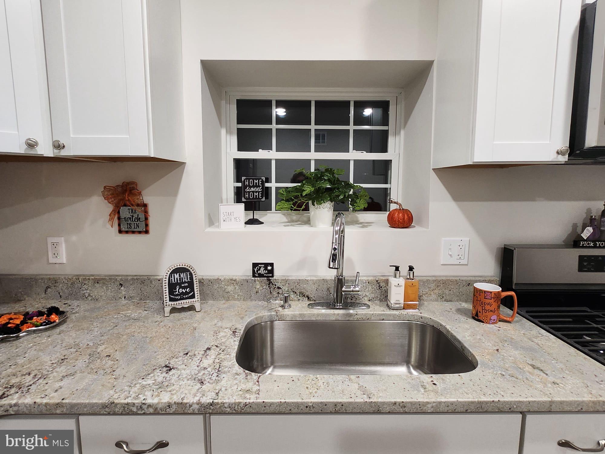 NORRISTOWN - Residential