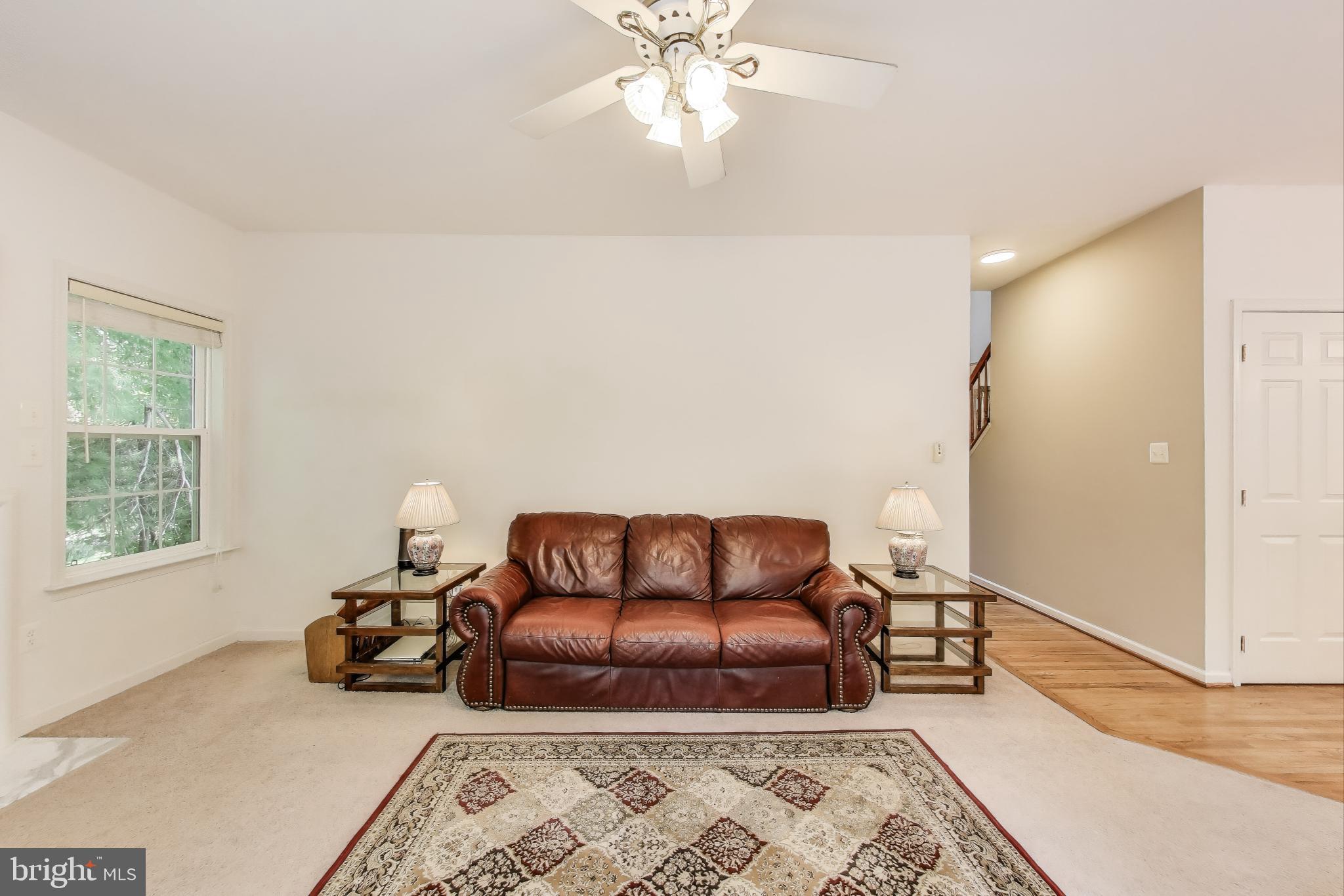 WHISPERING WOODS - Residential