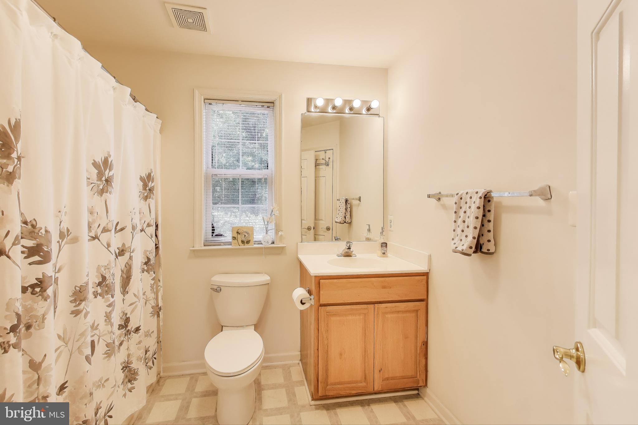 WHISPERING WOODS - Residential