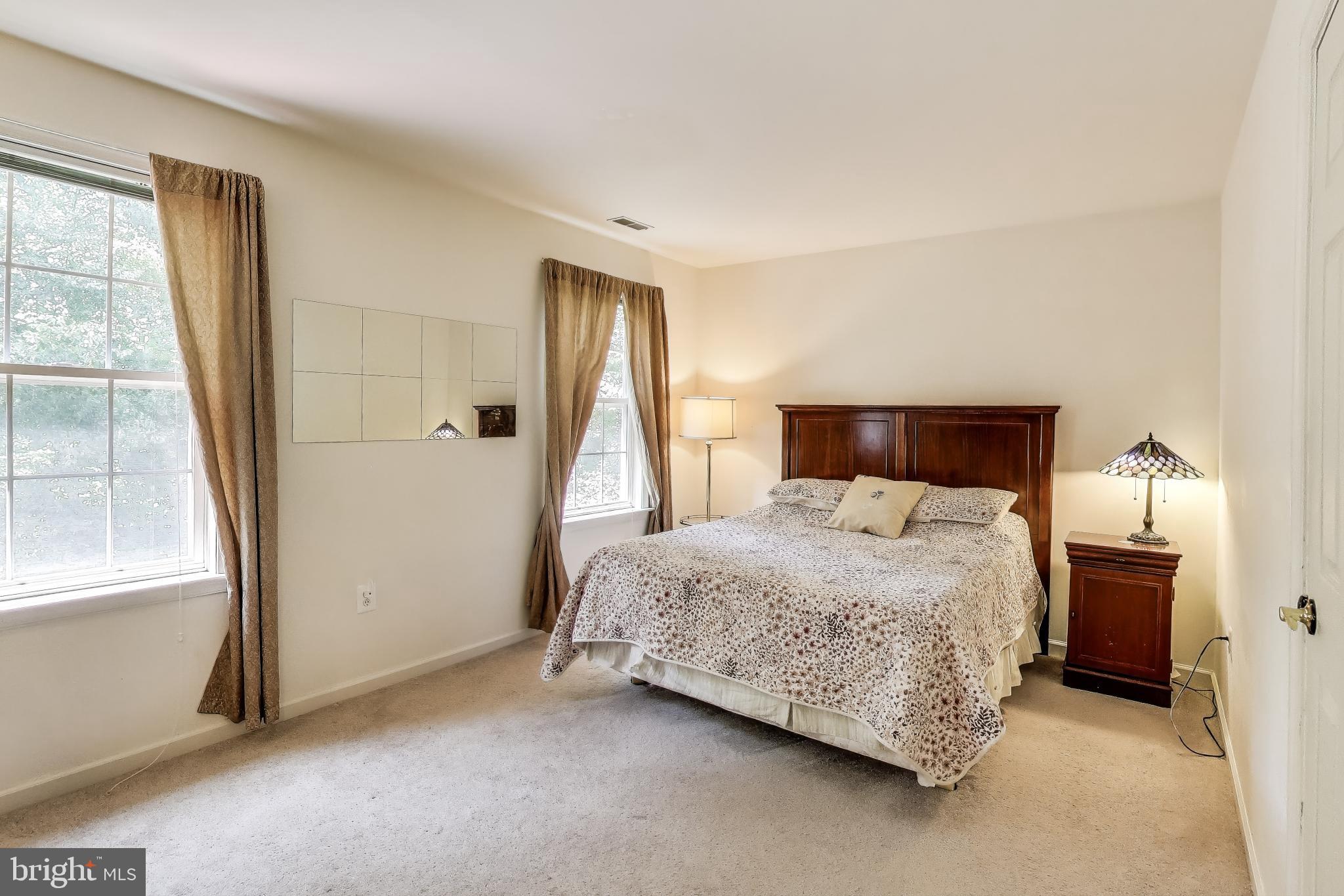 WHISPERING WOODS - Residential