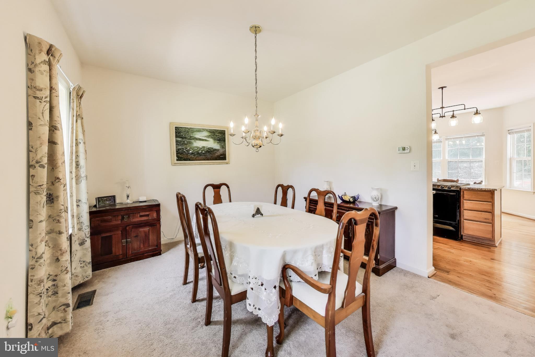 WHISPERING WOODS - Residential