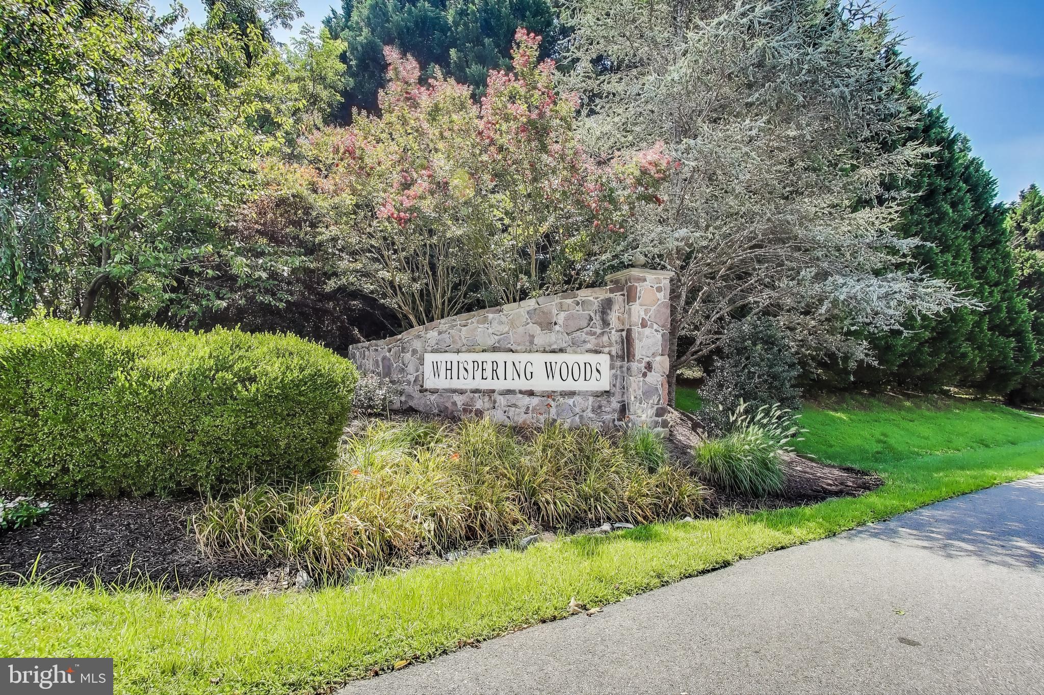 WHISPERING WOODS - Residential