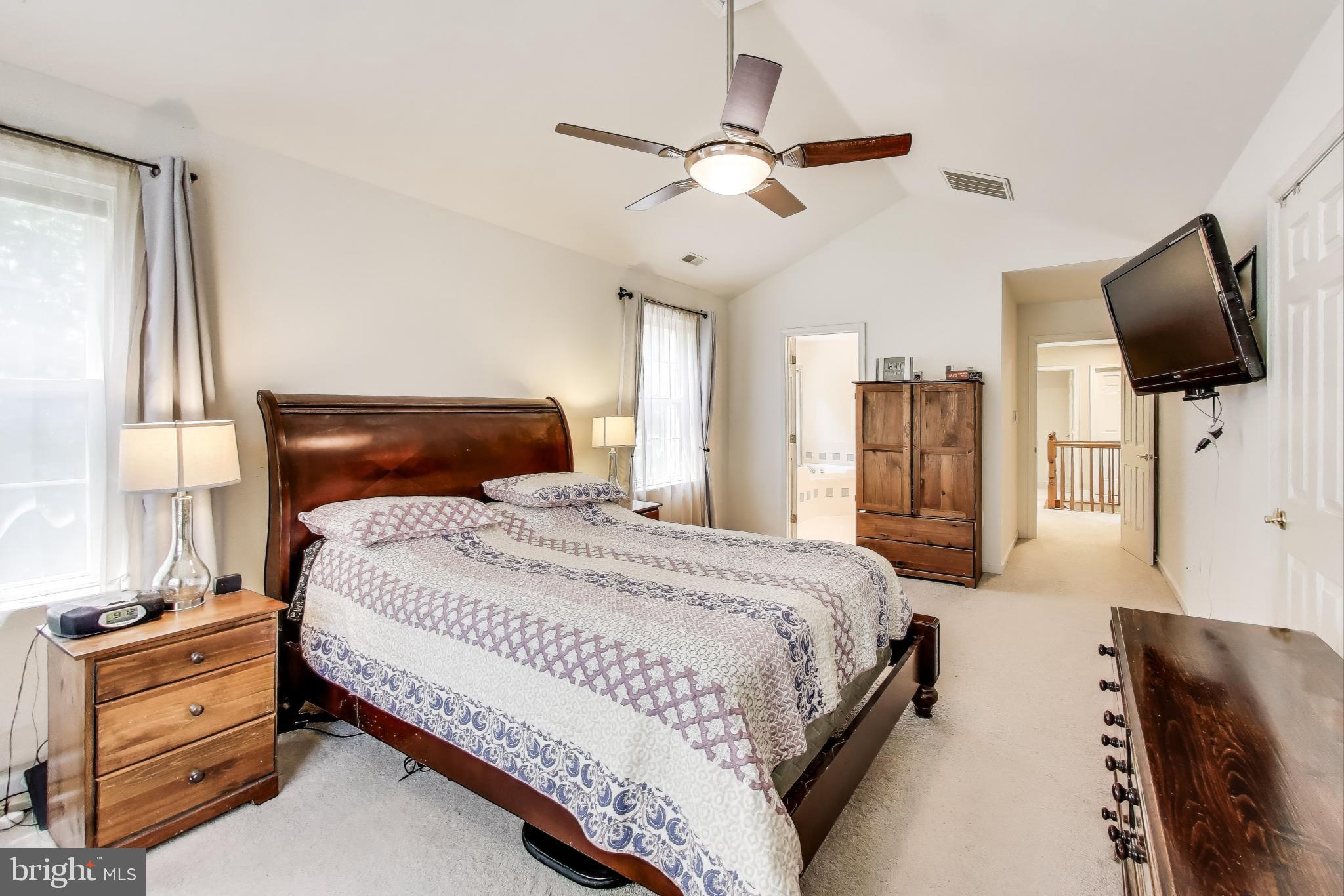 WHISPERING WOODS - Residential