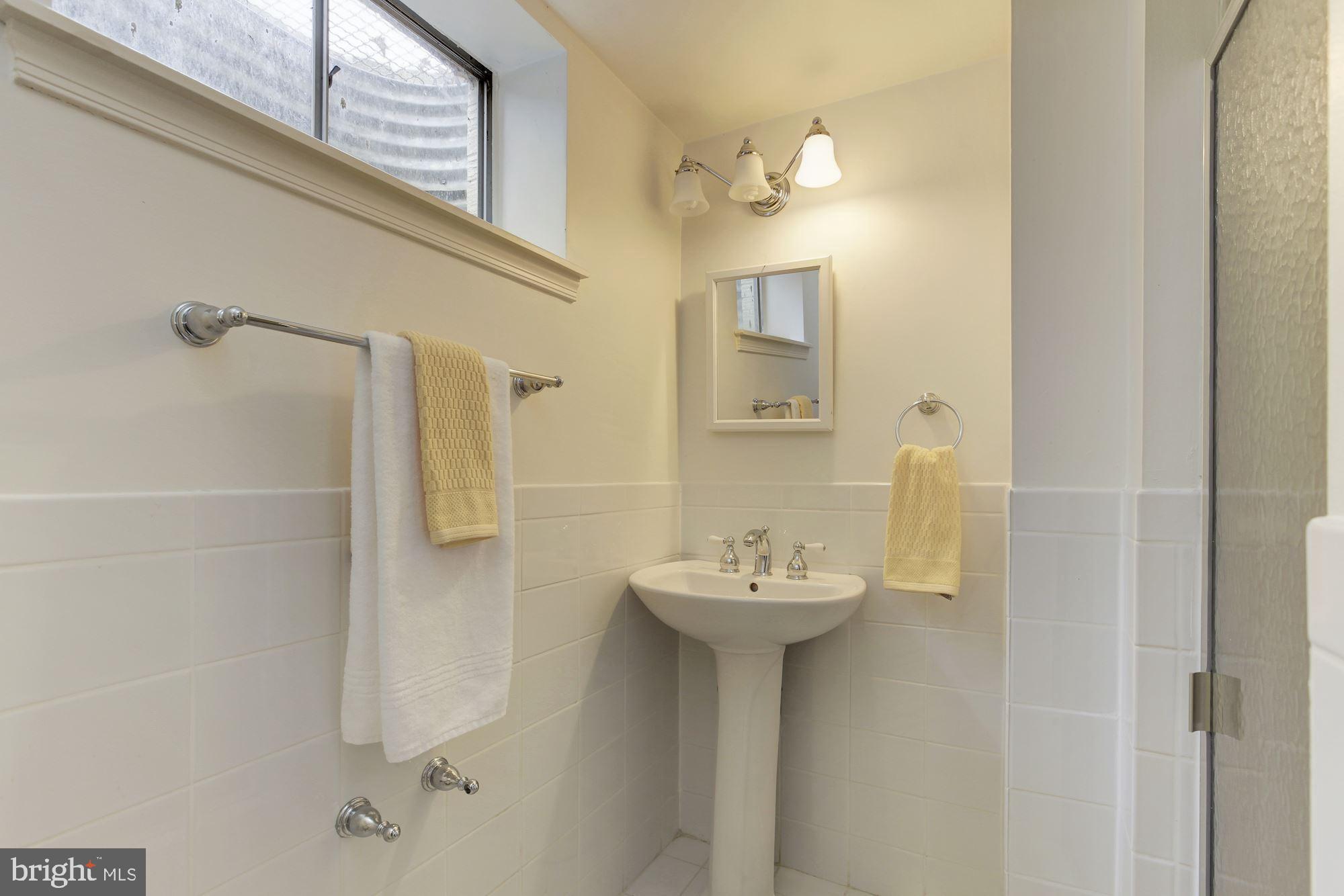 ASHLEIGH - Residential