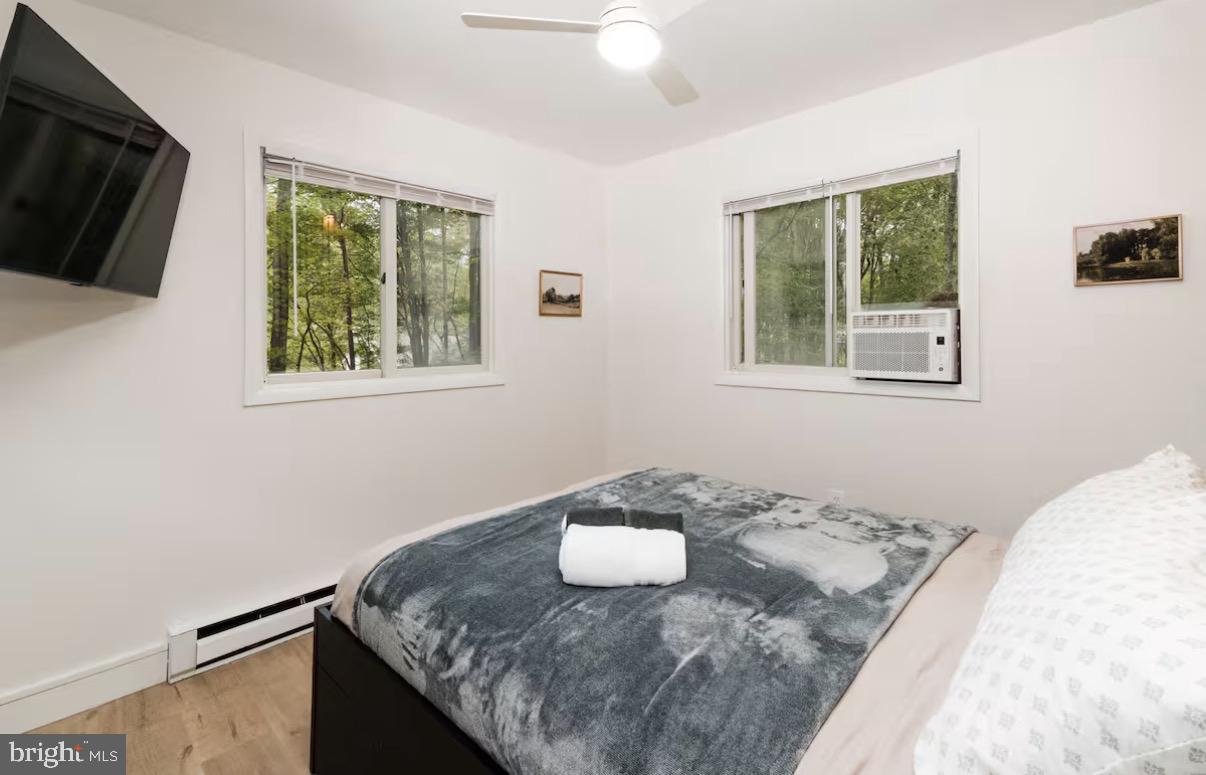 ARROWHEAD LAKES - Residential