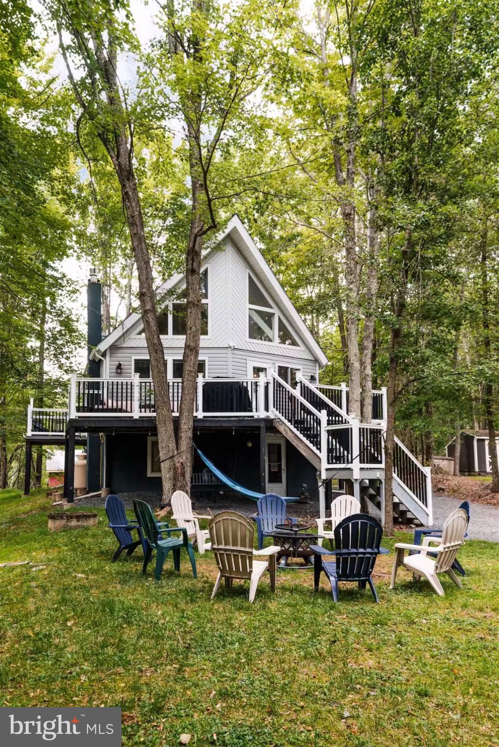 ARROWHEAD LAKES - Residential