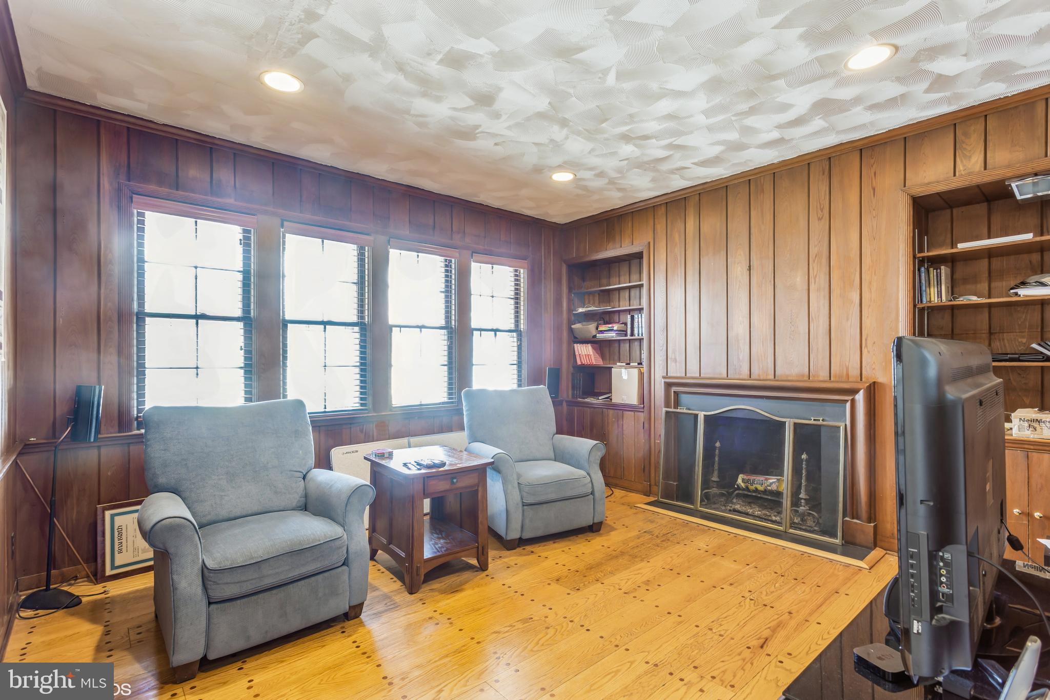 FALLSTAFF - Residential