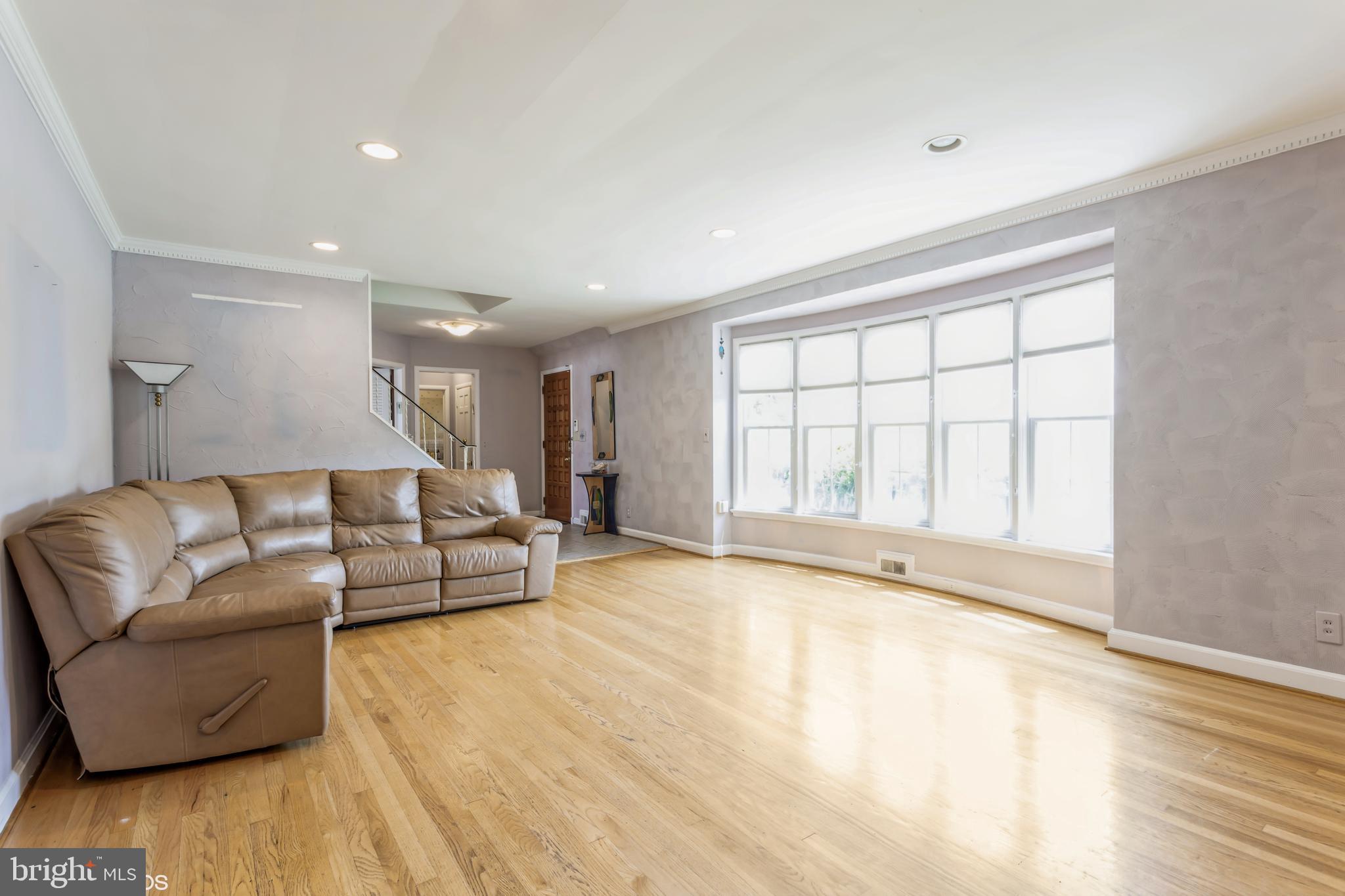 FALLSTAFF - Residential