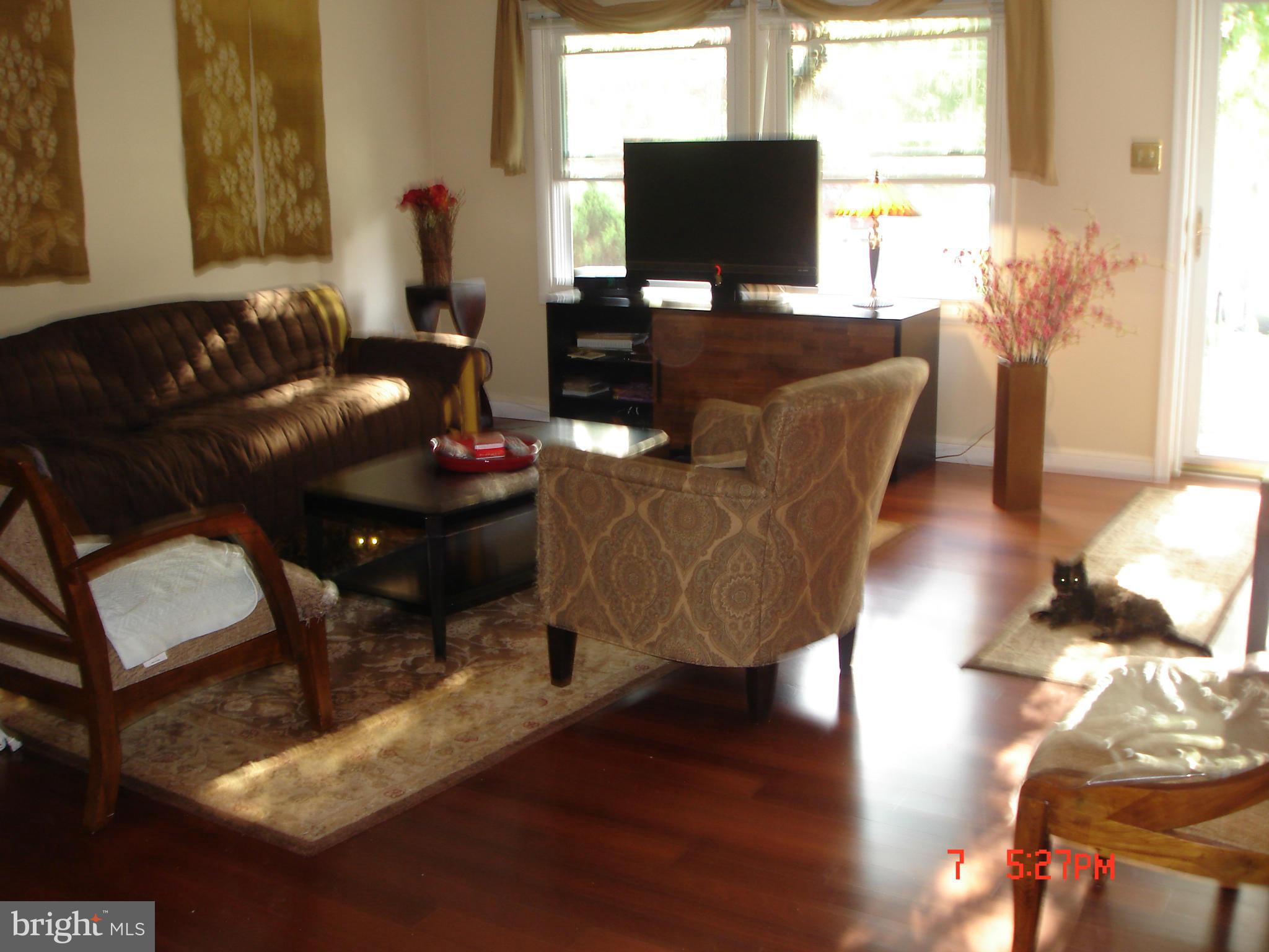 CROFTON MEADOWS - Residential