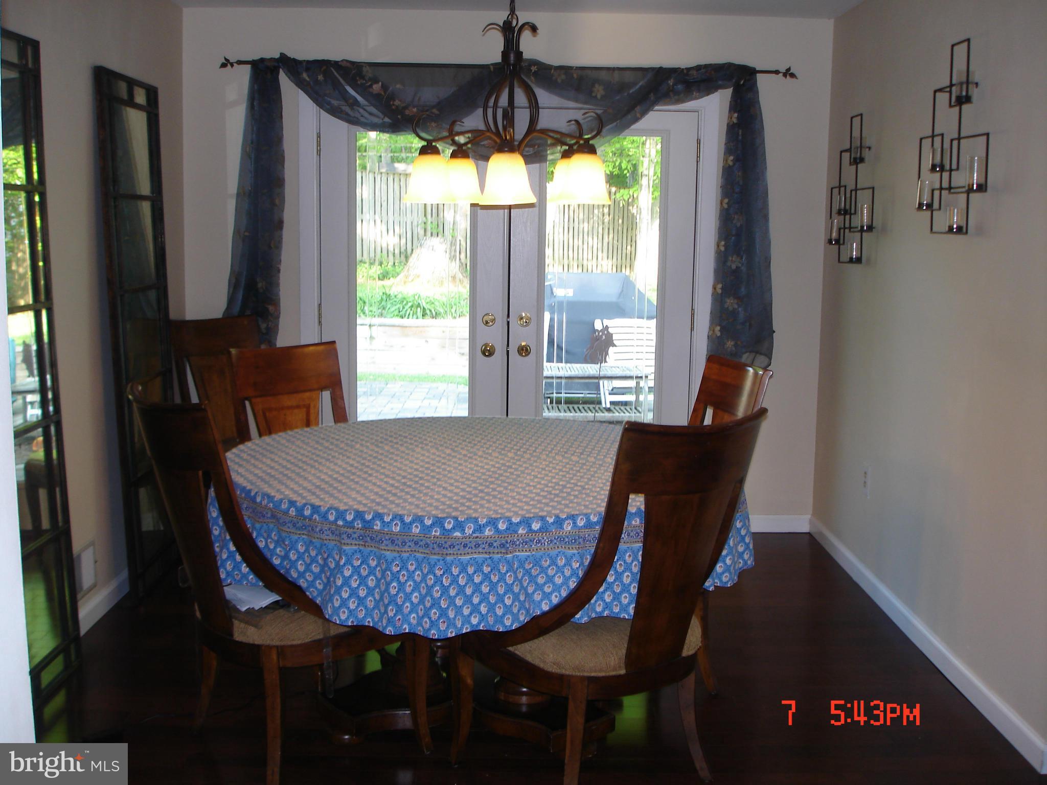 CROFTON MEADOWS - Residential