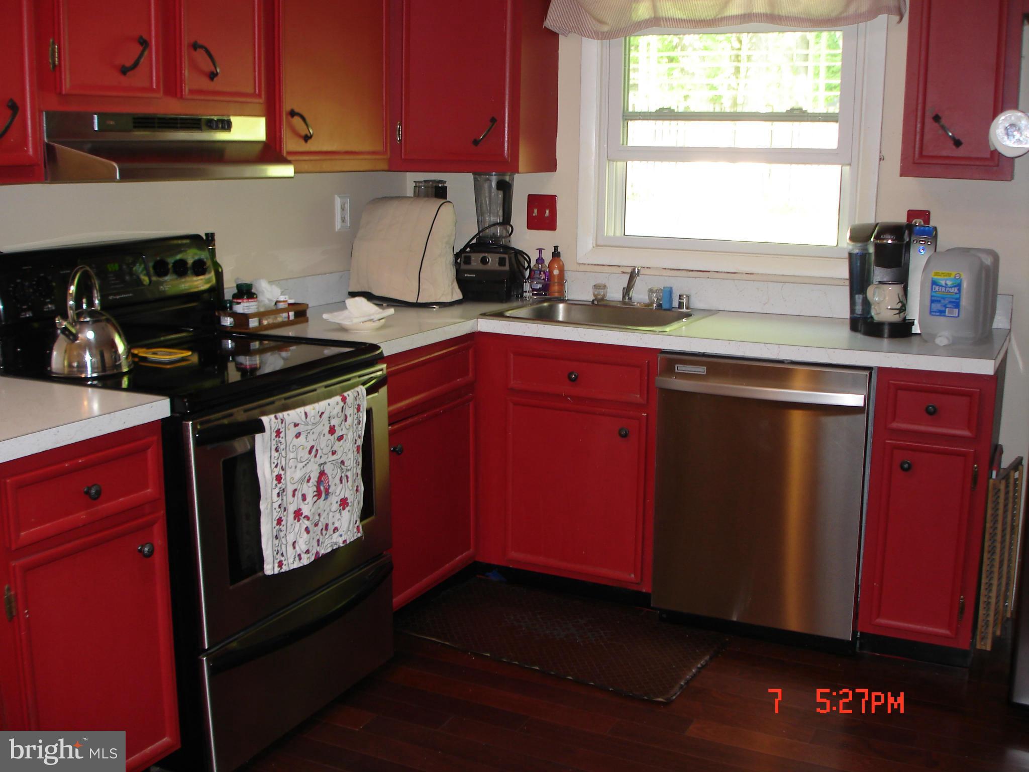 CROFTON MEADOWS - Residential