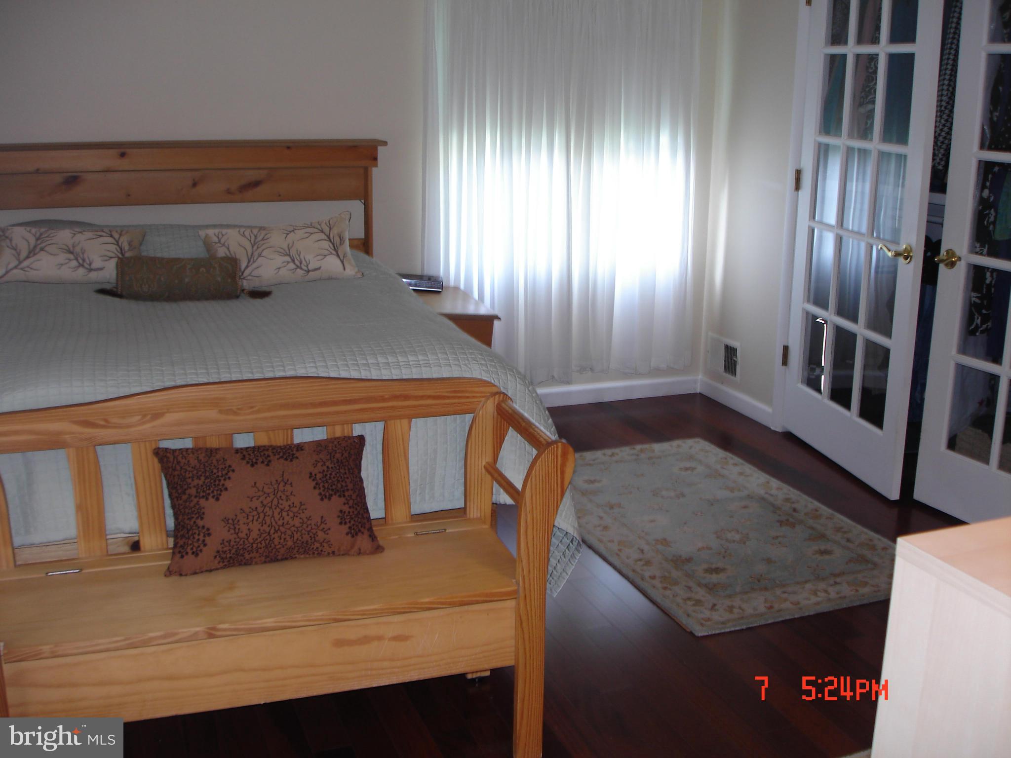 CROFTON MEADOWS - Residential