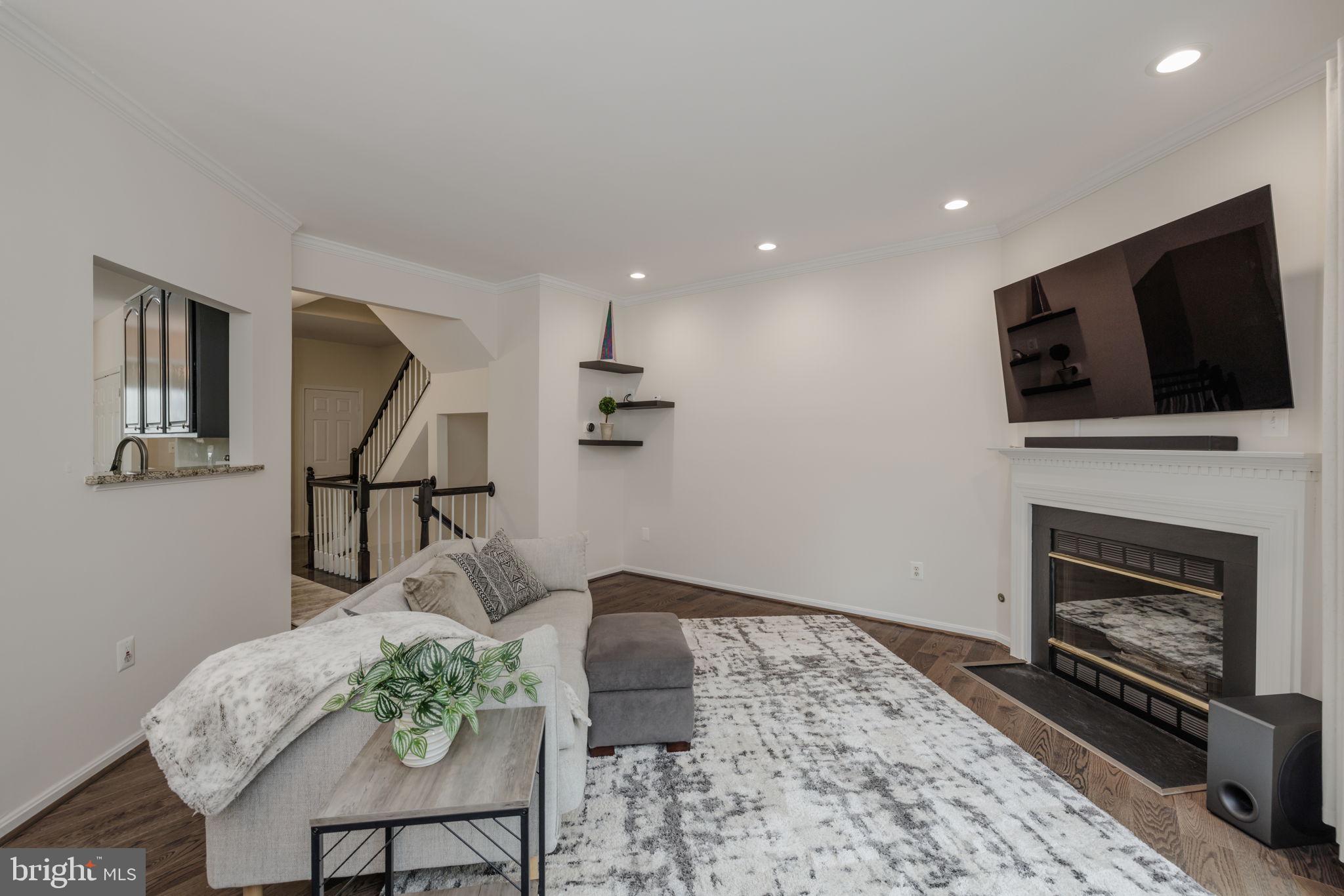 KINGSTOWNE - Residential