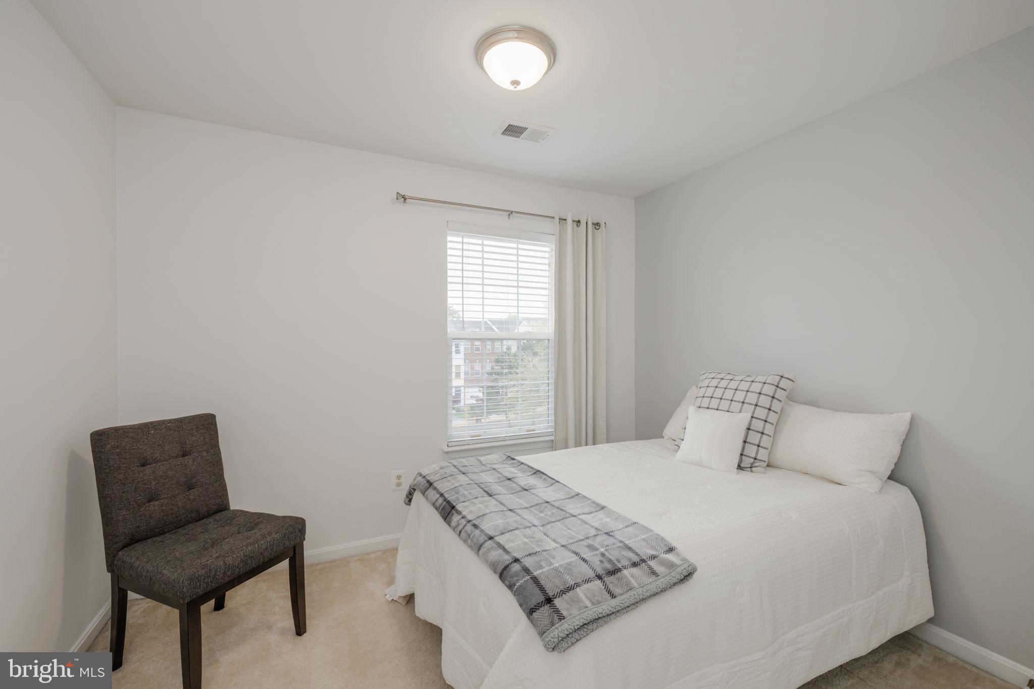 KINGSTOWNE - Residential