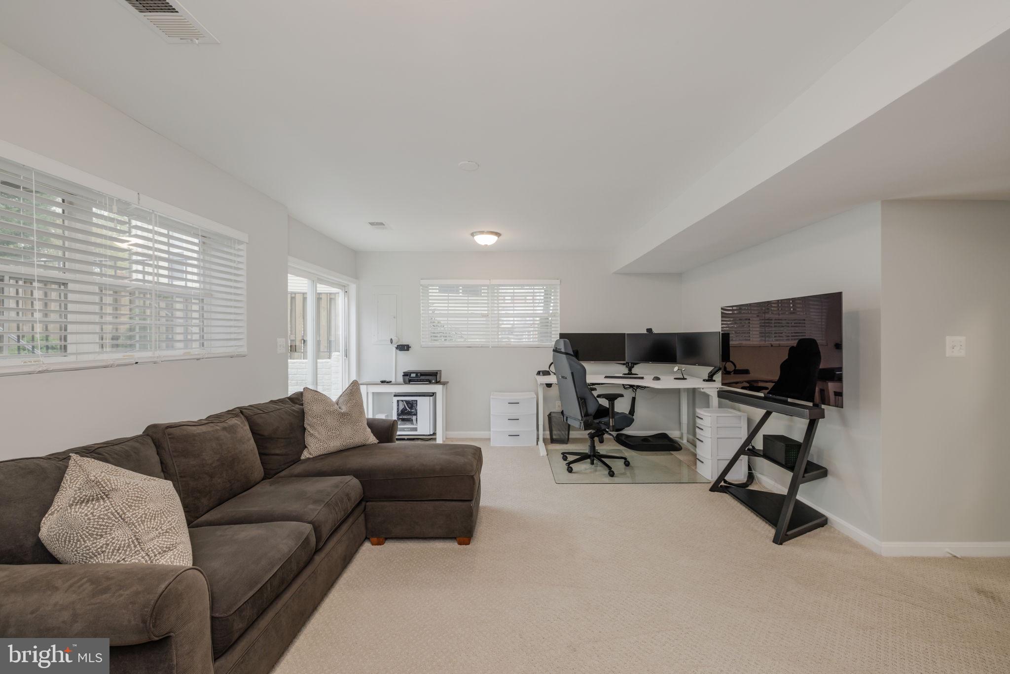 KINGSTOWNE - Residential