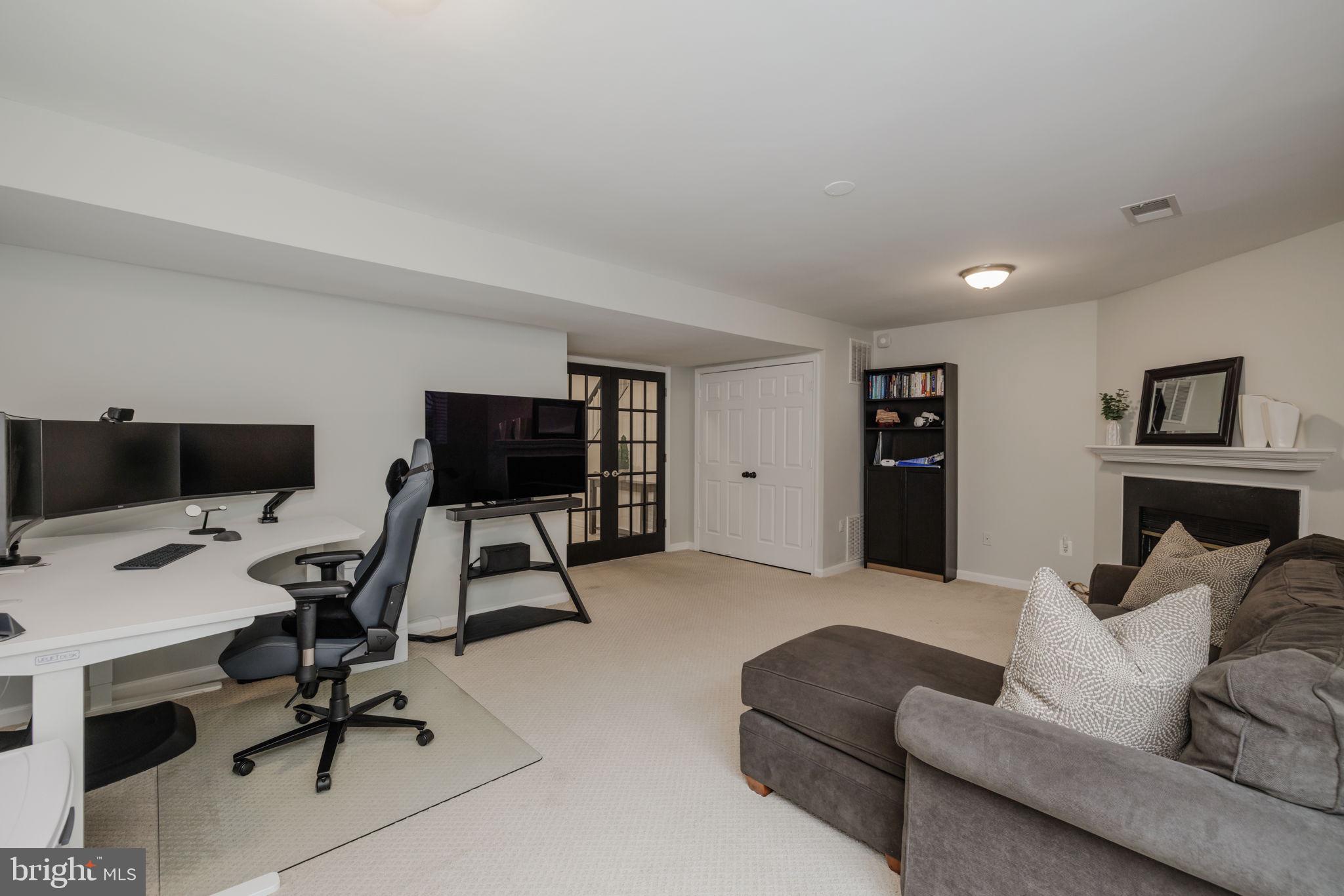 KINGSTOWNE - Residential