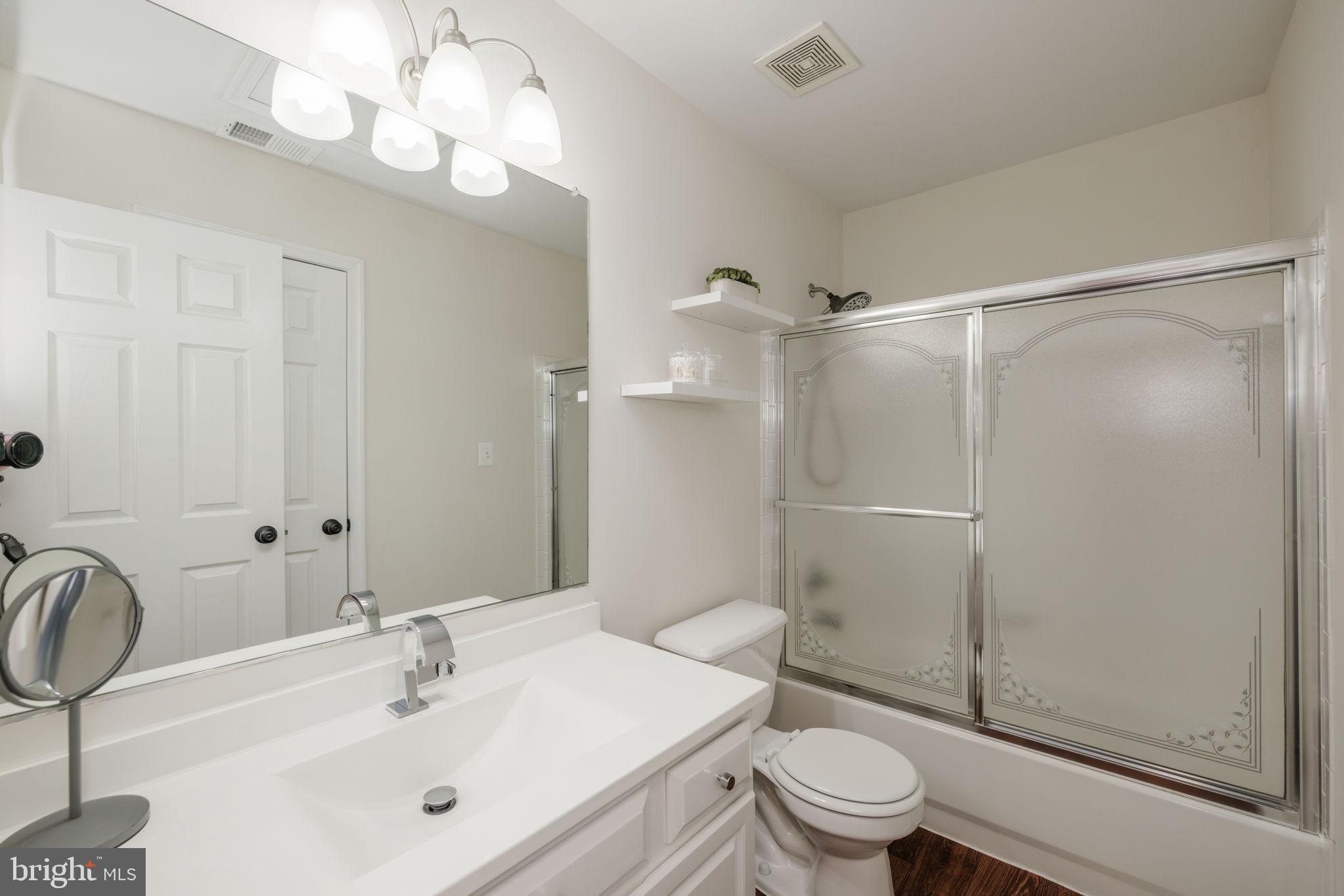 KINGSTOWNE - Residential