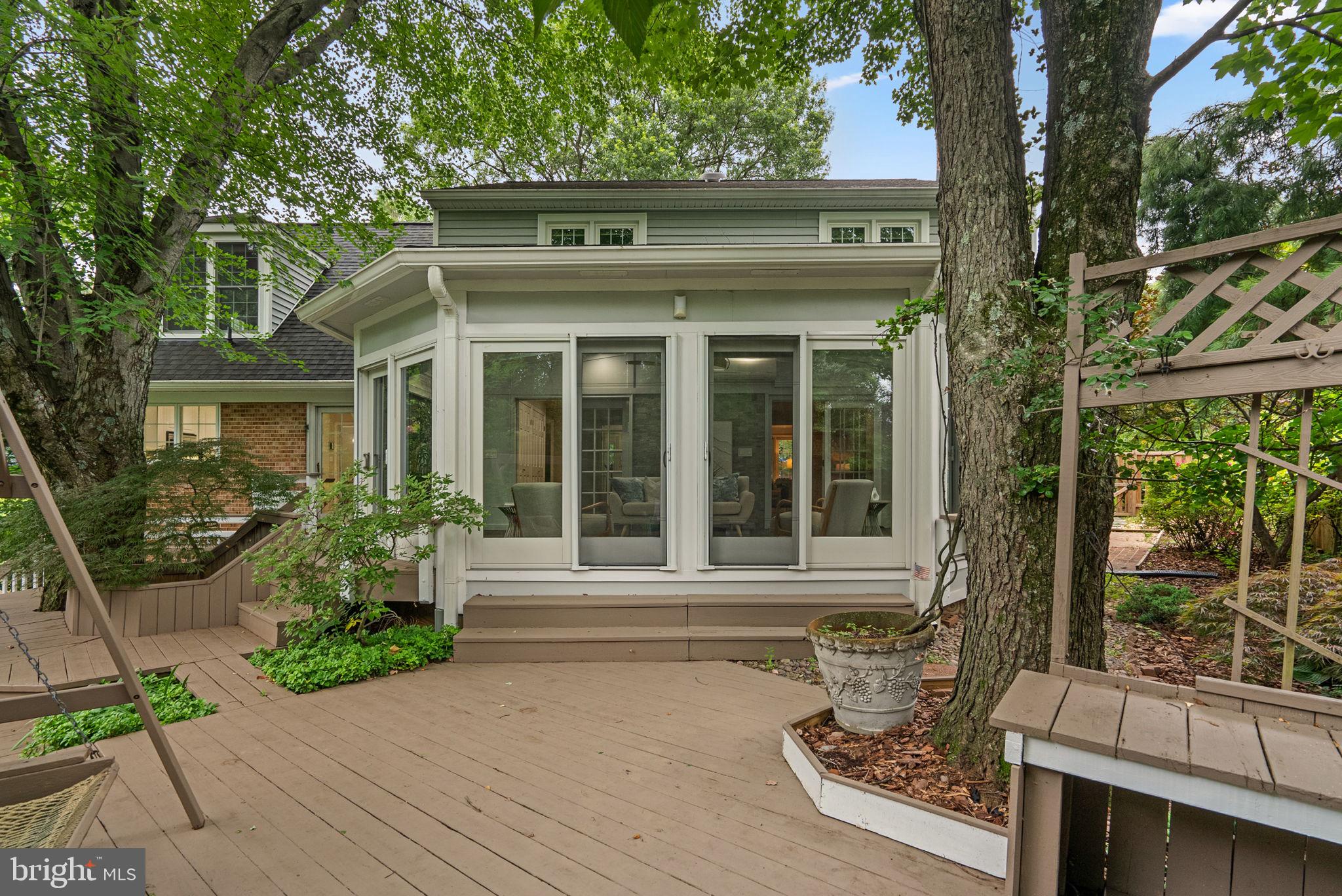 FALLS ORCHARD - Residential Lease