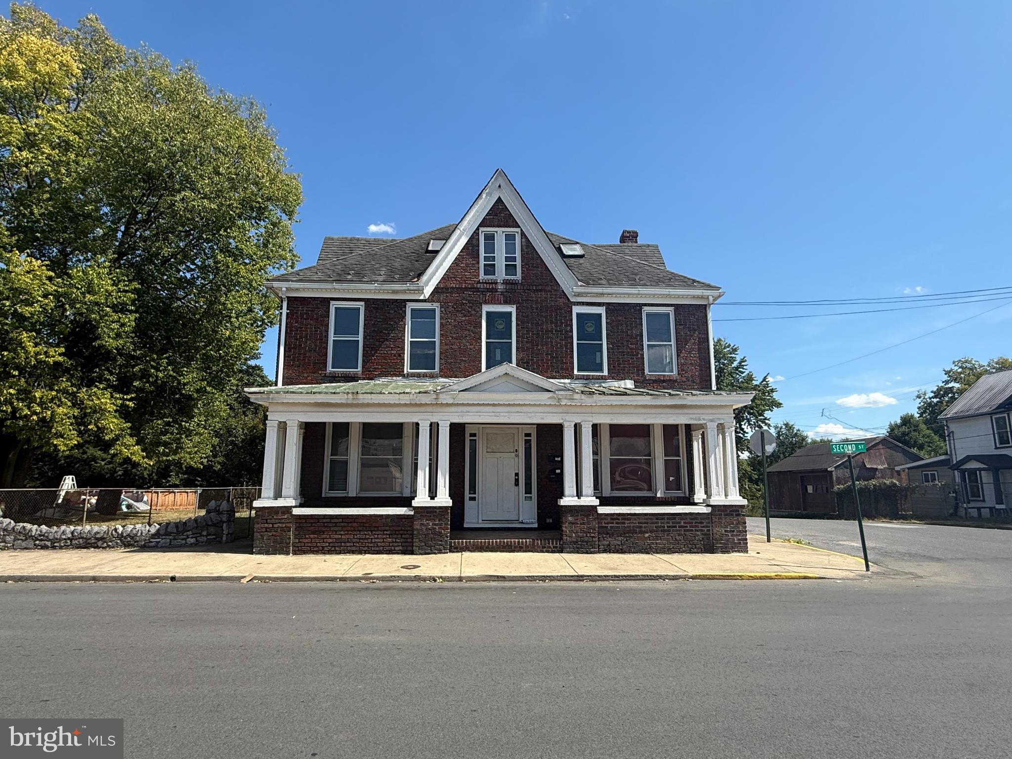 CITY OF MARTINSBURG - Residential Lease