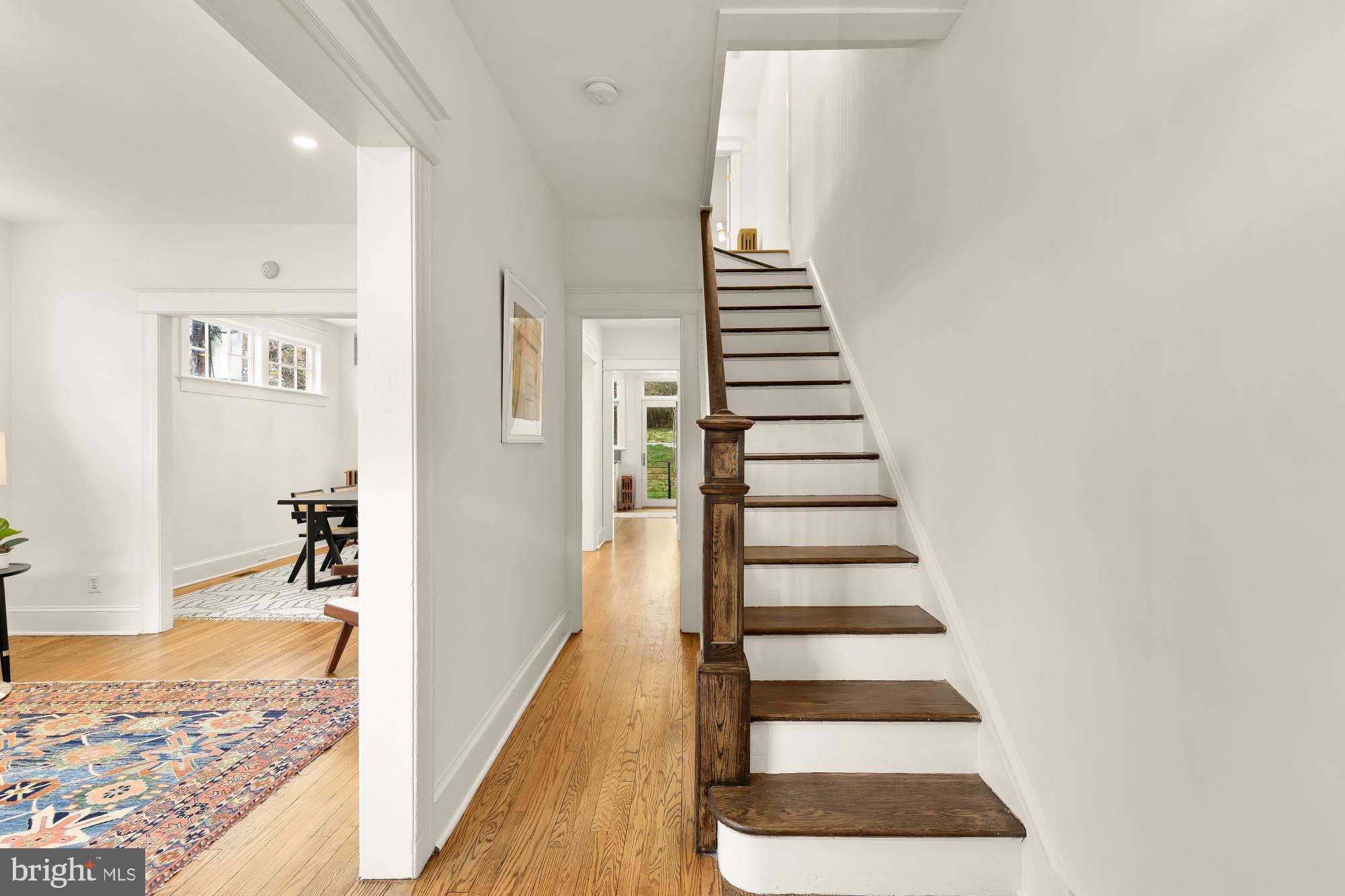 410 DOUGLAS STREET NE