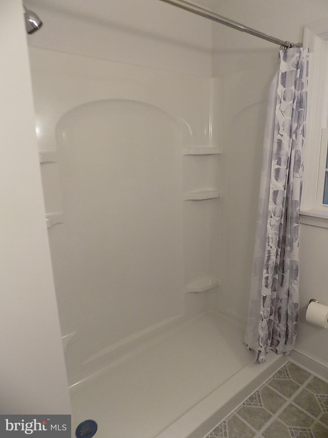 T B MIDDLETON FARM - Residential