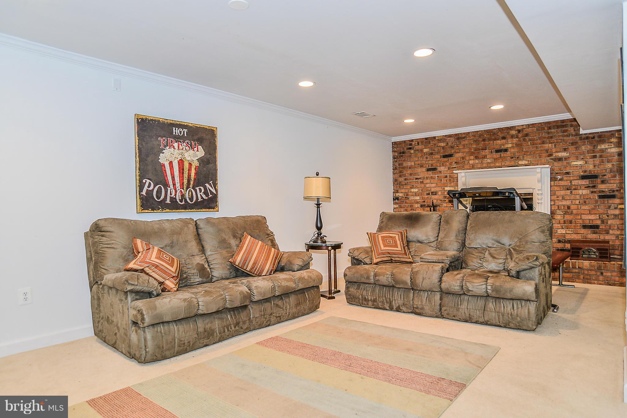 ROLLING ACRES - Residential