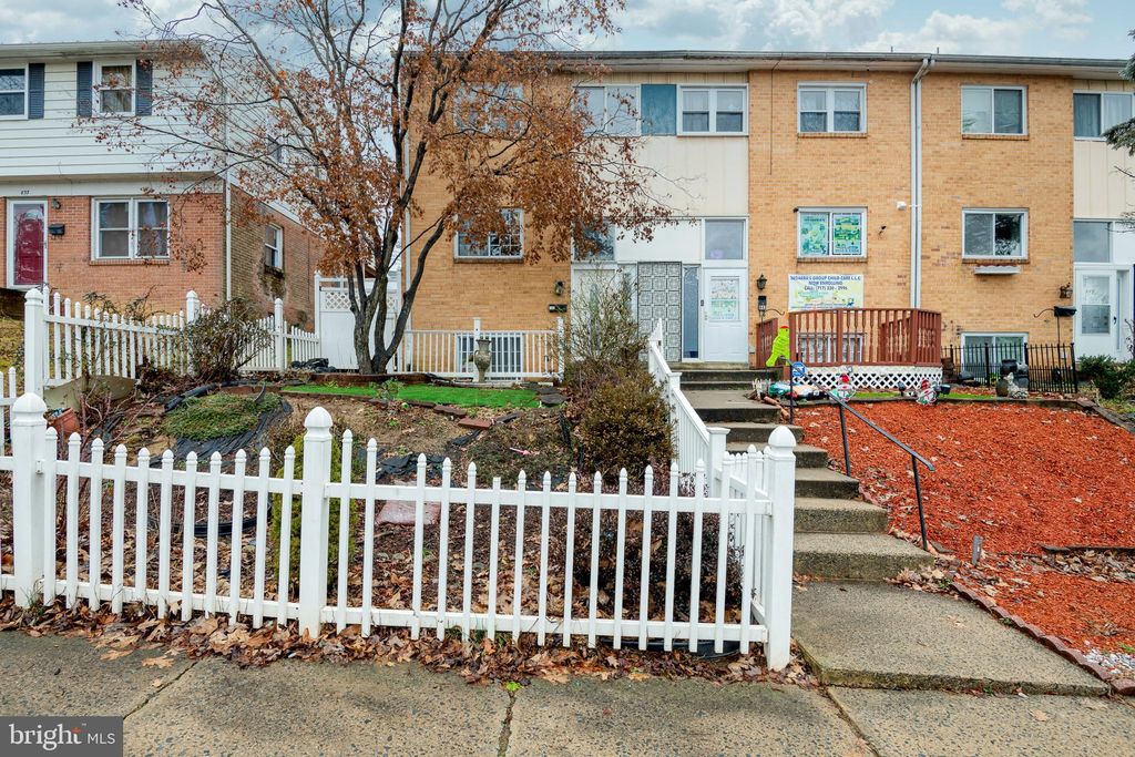 Photo of 841 GARNET AVE, LANCASTER, PA 17603 (MLS # PALA2030040)