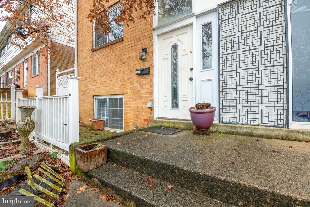 Photo of 841 GARNET AVE, LANCASTER, PA 17603 (MLS # PALA2030040)