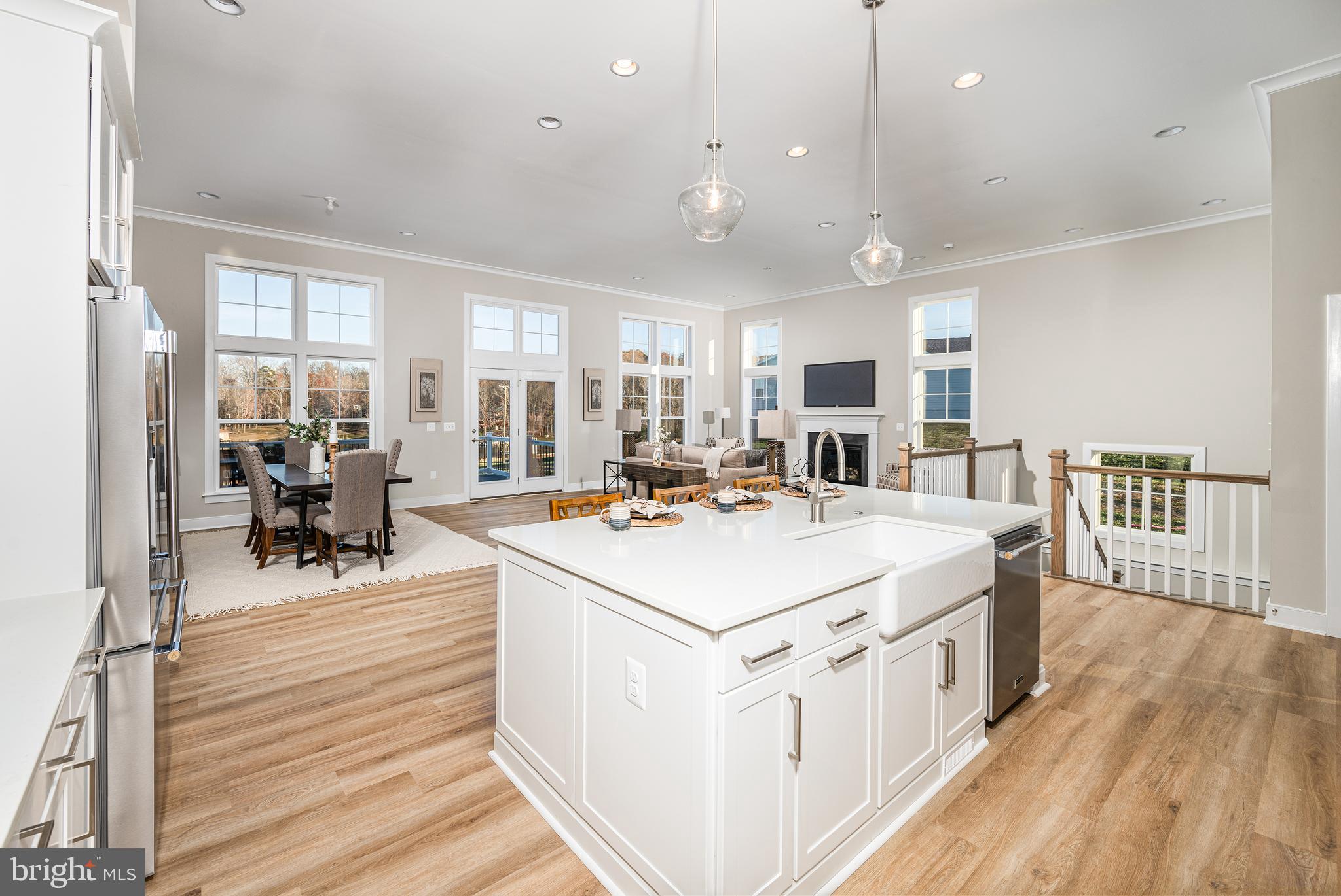 ROCK ISLAND LANDING - Residential