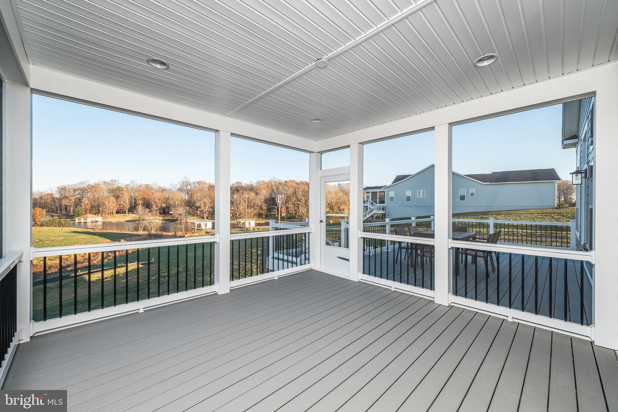 ROCK ISLAND LANDING - Residential