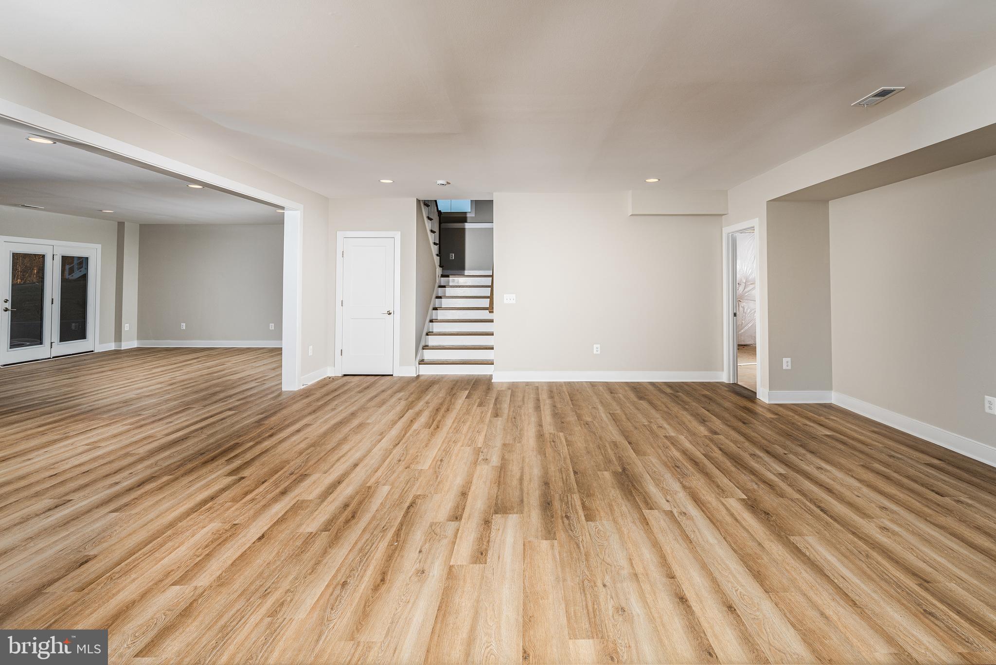 ROCK ISLAND LANDING - Residential