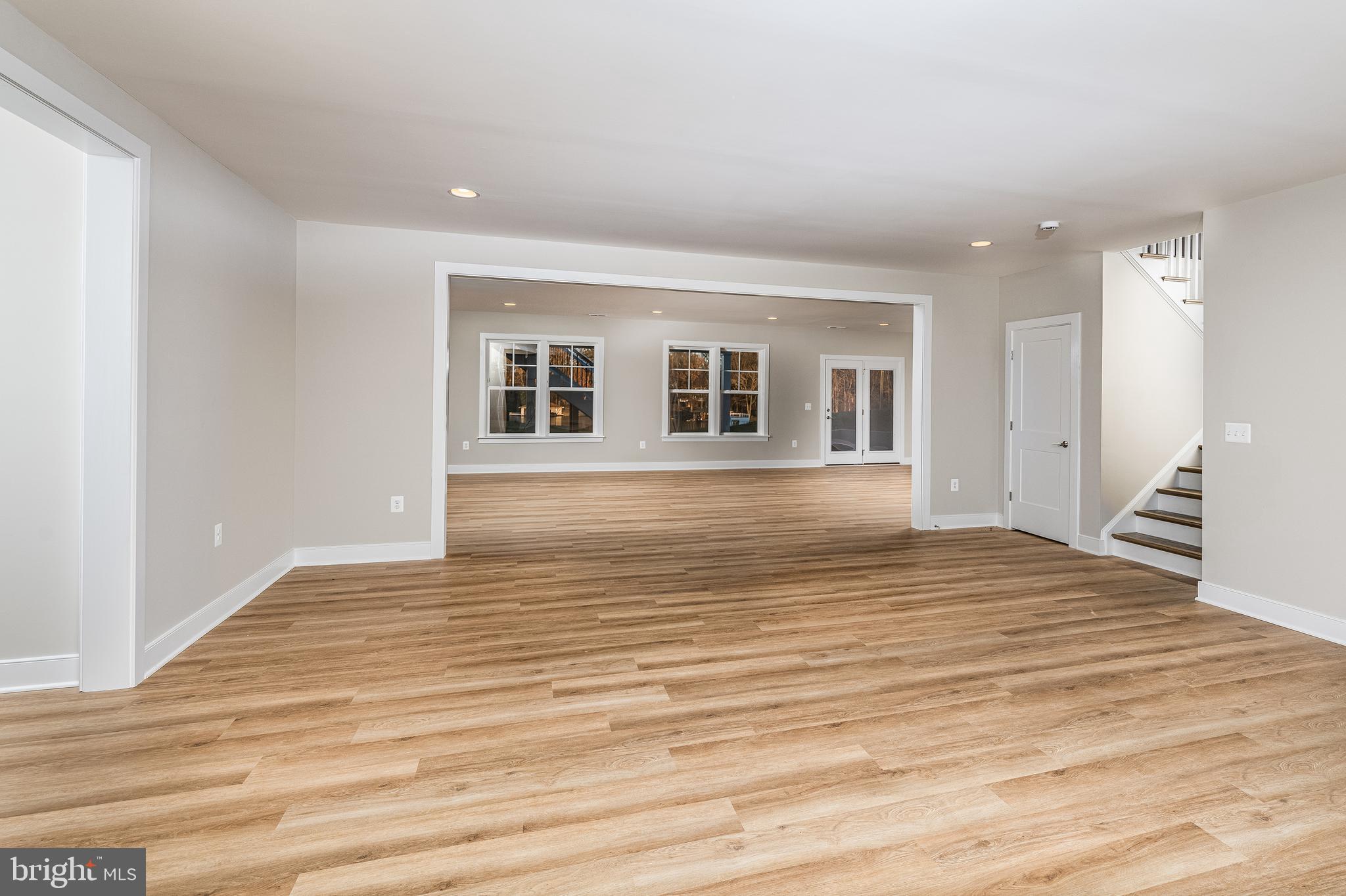 ROCK ISLAND LANDING - Residential