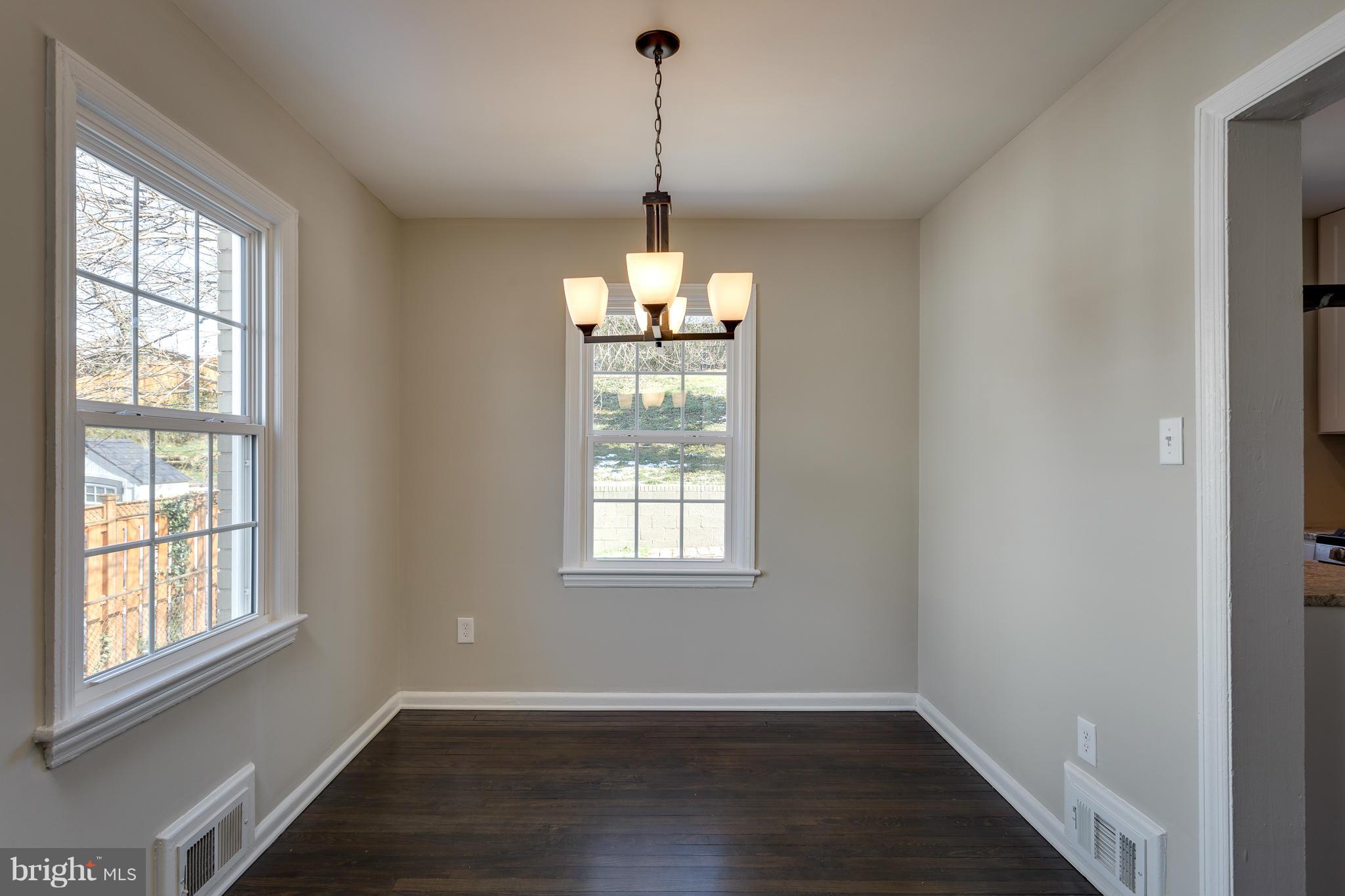 JEFFERSON MANOR - Residential