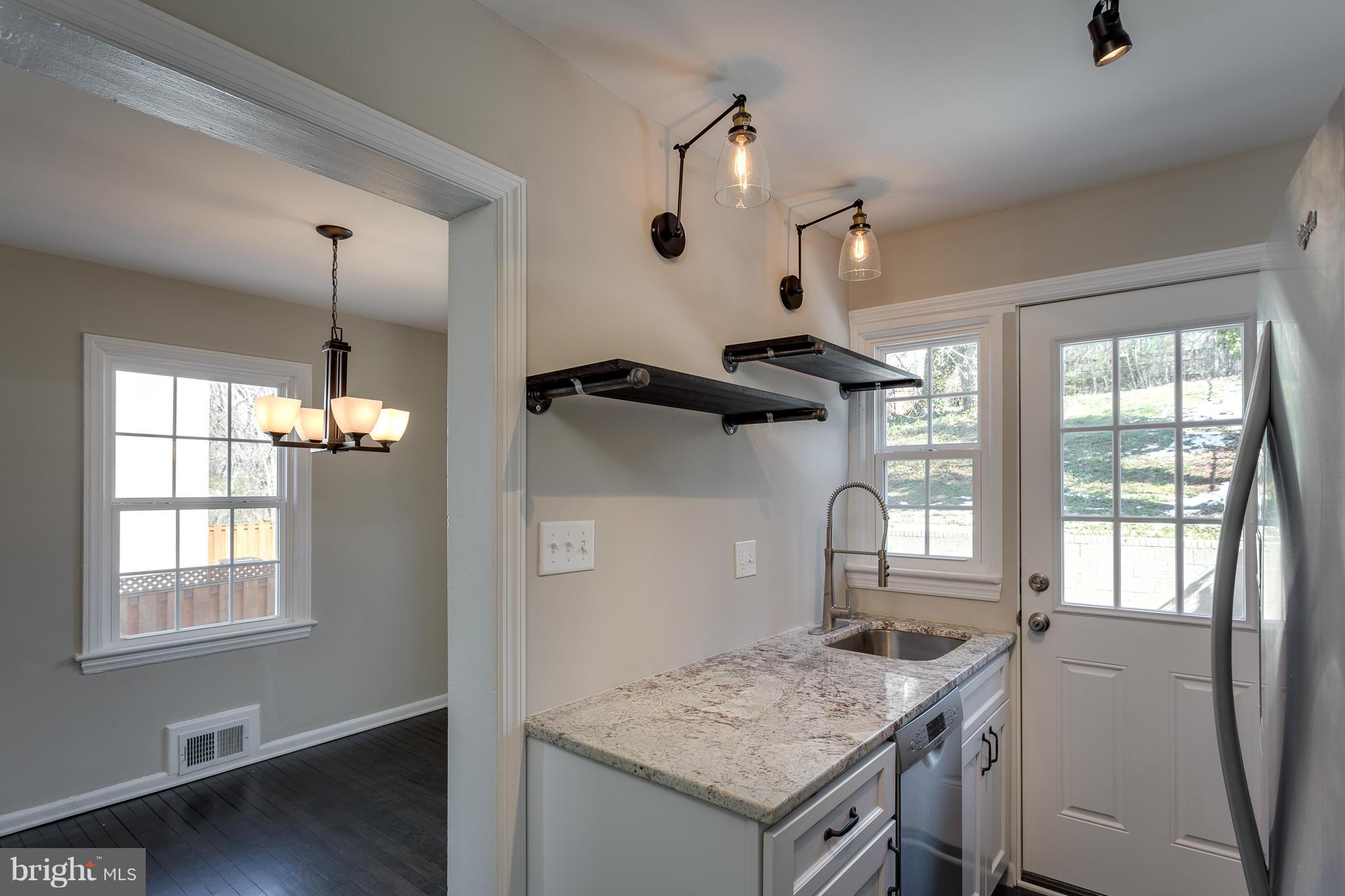 JEFFERSON MANOR - Residential