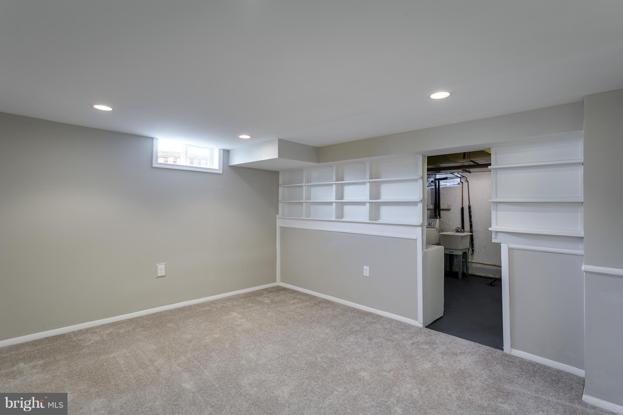 JEFFERSON MANOR - Residential