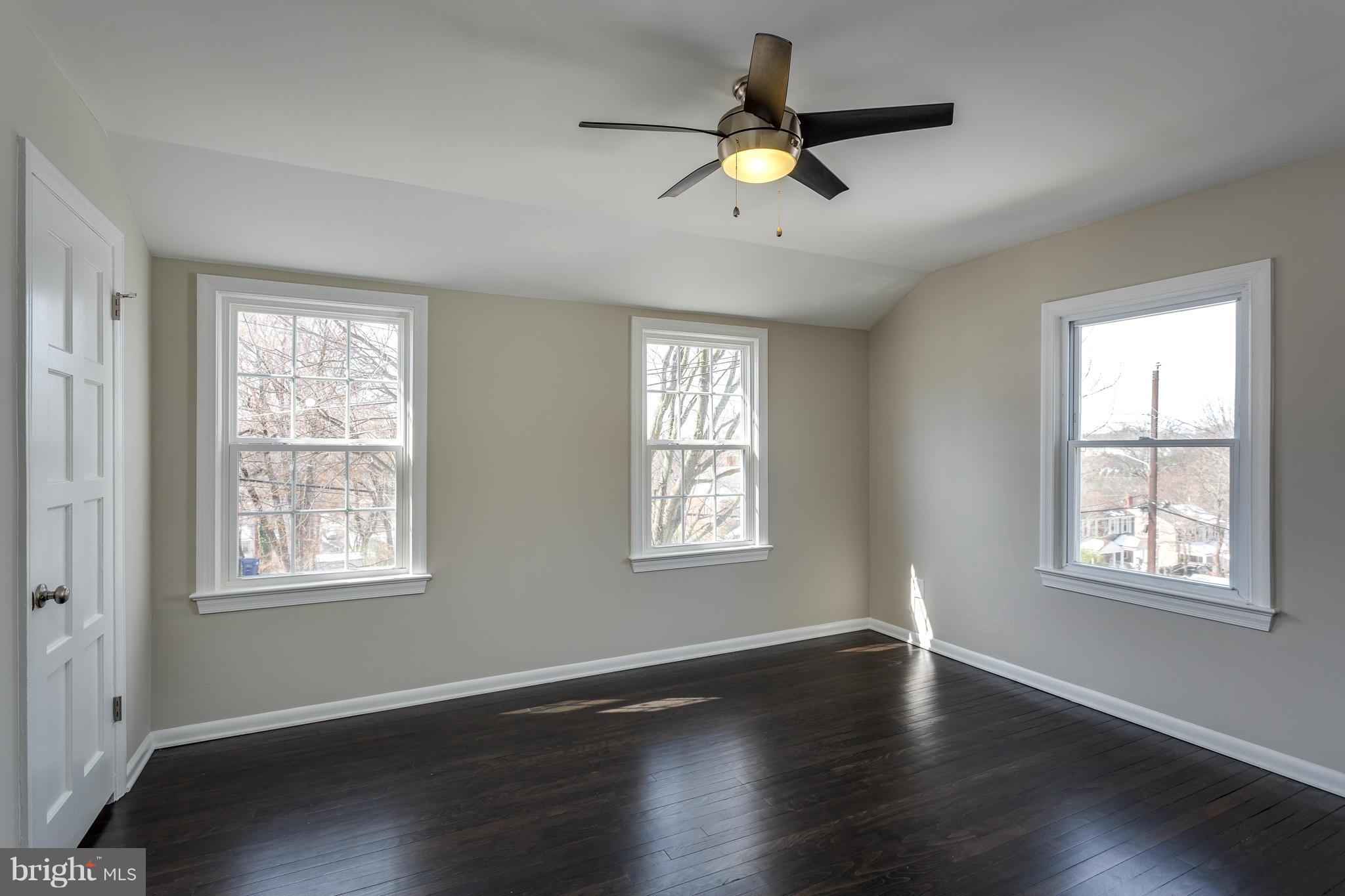 JEFFERSON MANOR - Residential