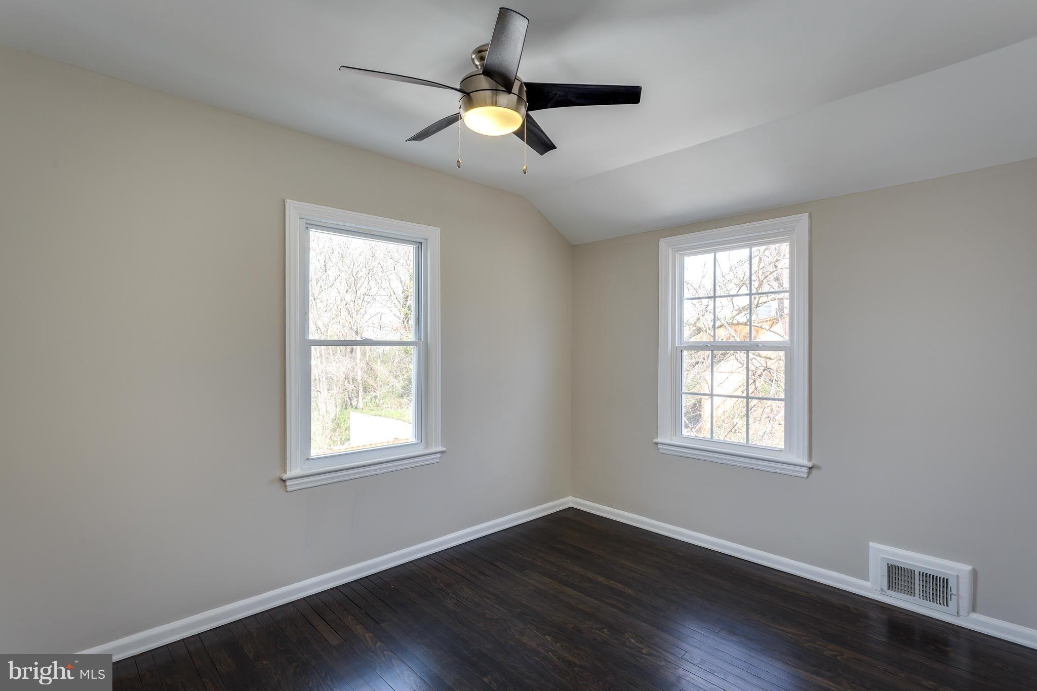 JEFFERSON MANOR - Residential