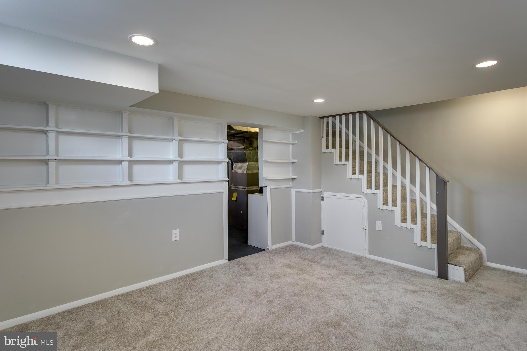 JEFFERSON MANOR - Residential