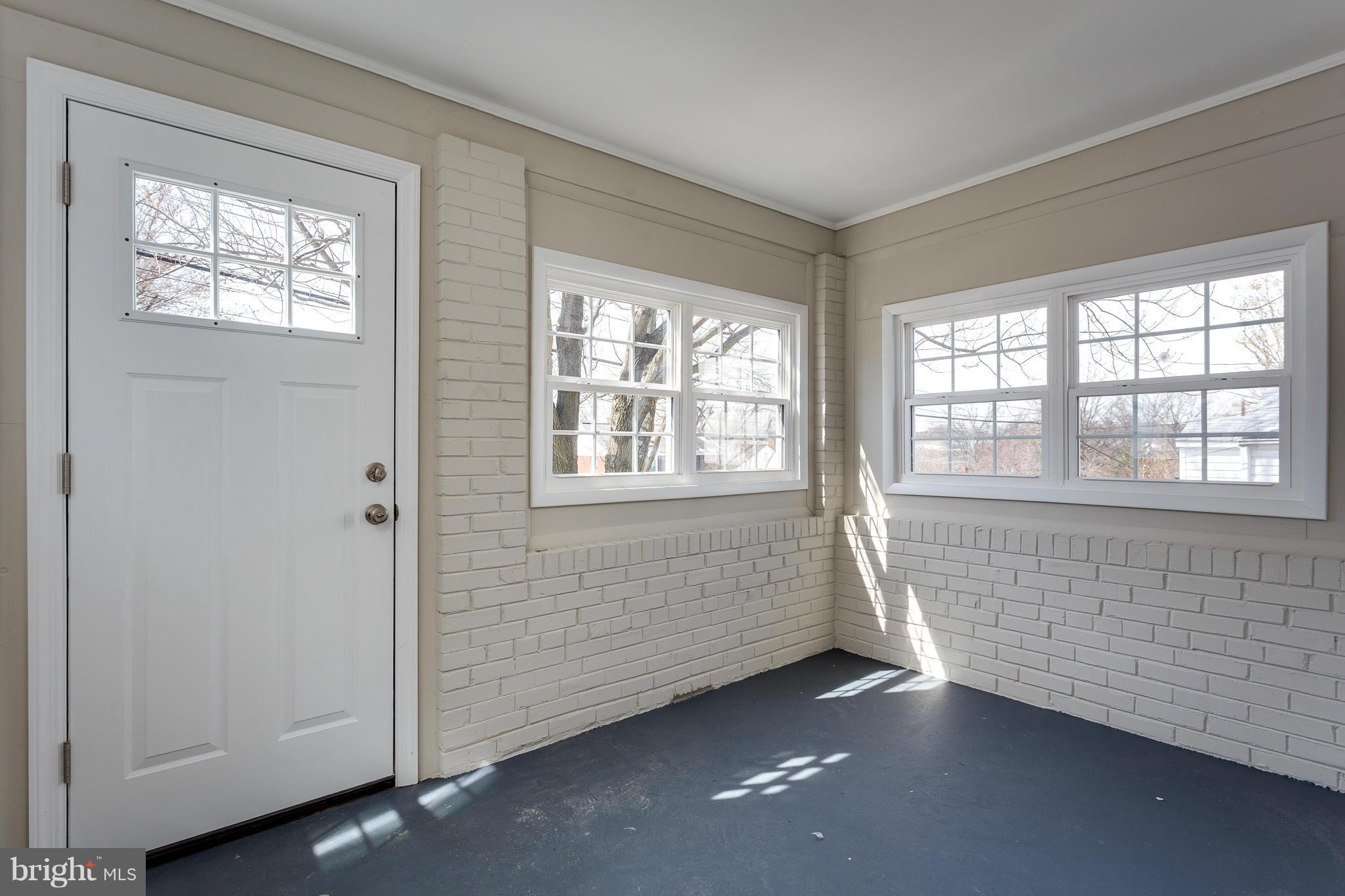 JEFFERSON MANOR - Residential