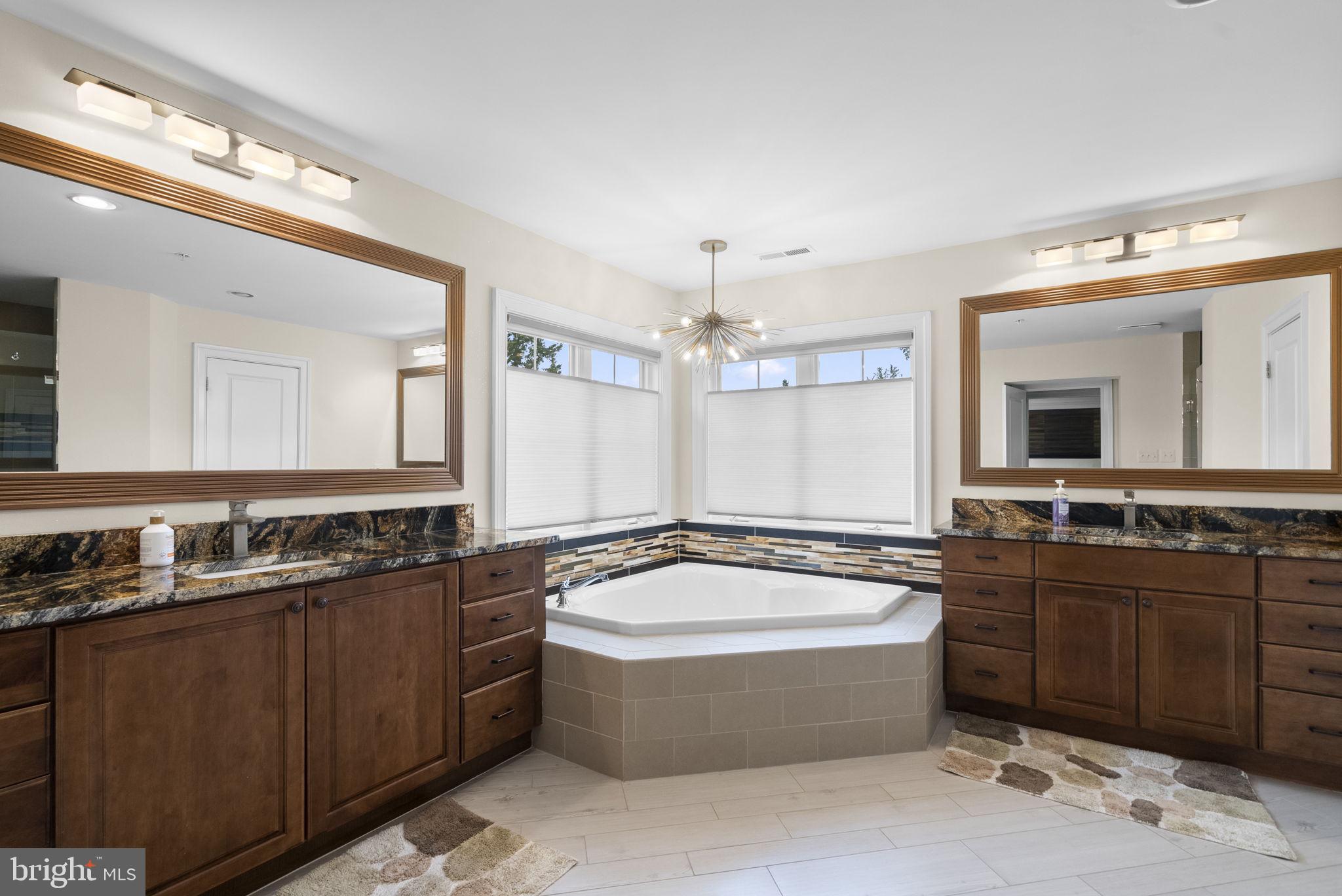 PARKWOOD - Residential