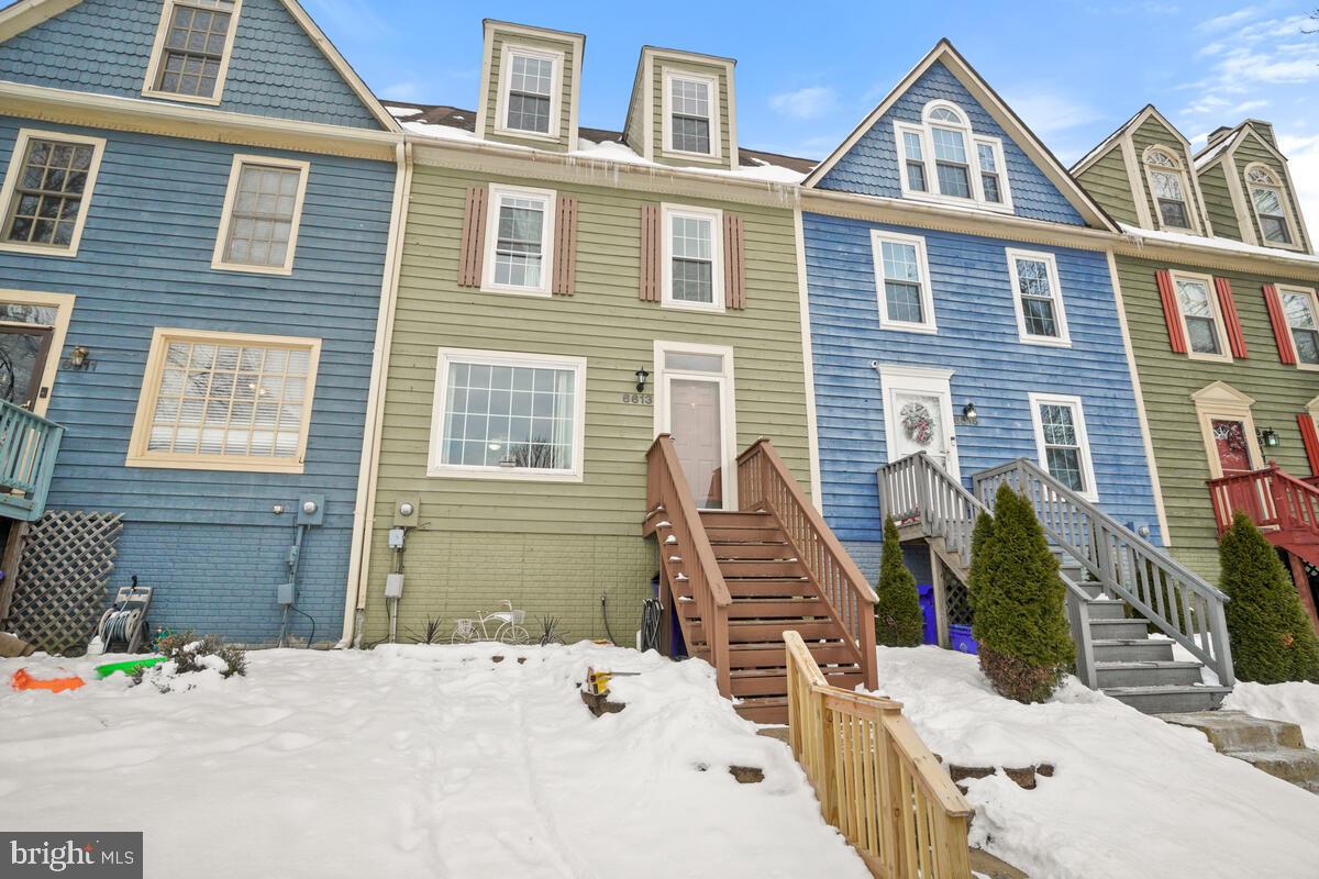 VILLAS LAKE ANITA LOUISE - Residential