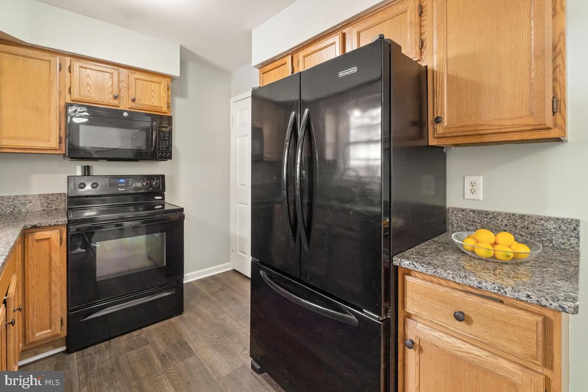 VILLAS LAKE ANITA LOUISE - Residential