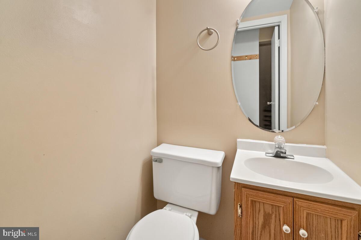 VILLAS LAKE ANITA LOUISE - Residential