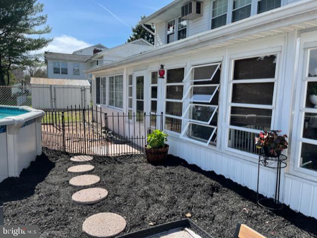 FOREST HILLS - Residential