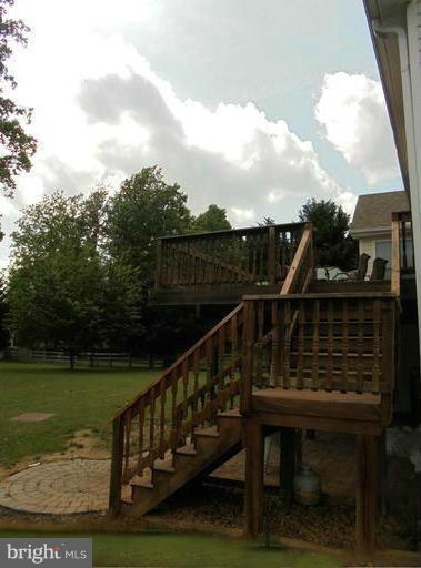 LEELAND STATION - Residential Lease