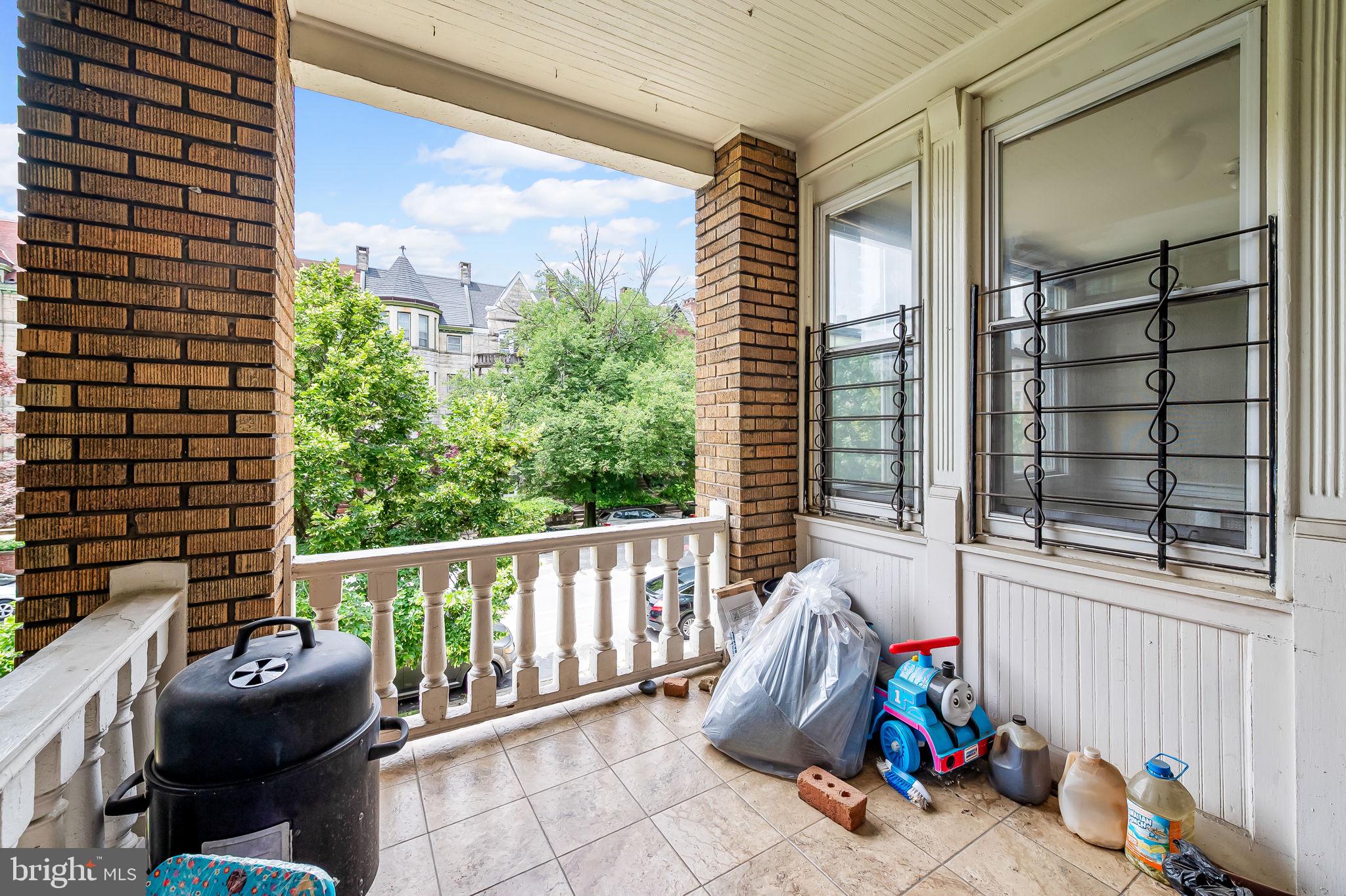 RESERVOIR HILL - Residential