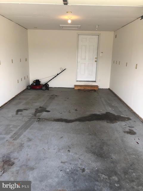 COLONIAL RIDGE - Residential