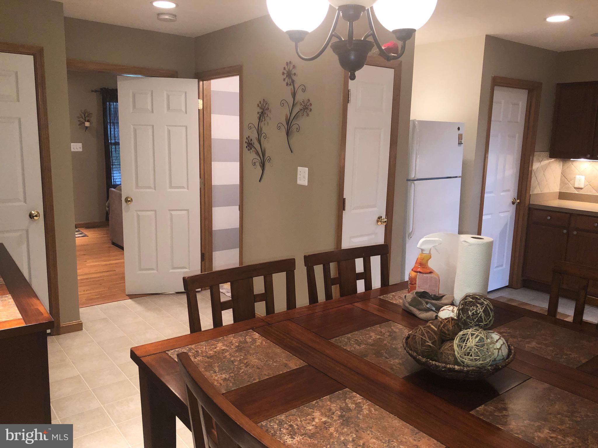 COLONIAL RIDGE - Residential