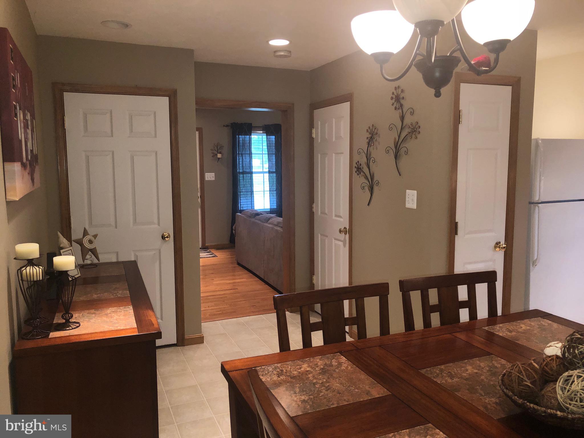 COLONIAL RIDGE - Residential